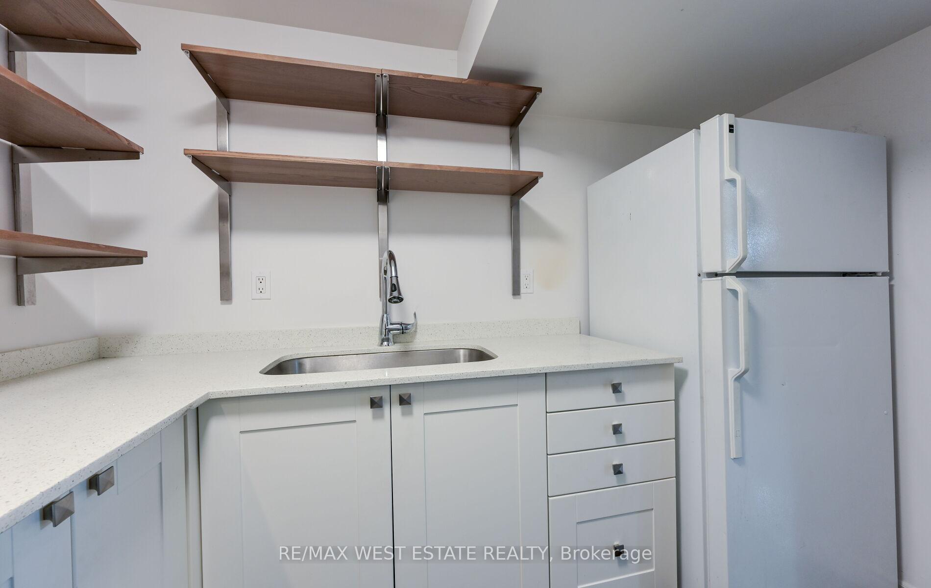 Photo 26 of 142 Aberdeen Avenue, Vaughan, East Woodbridge — HOMEH