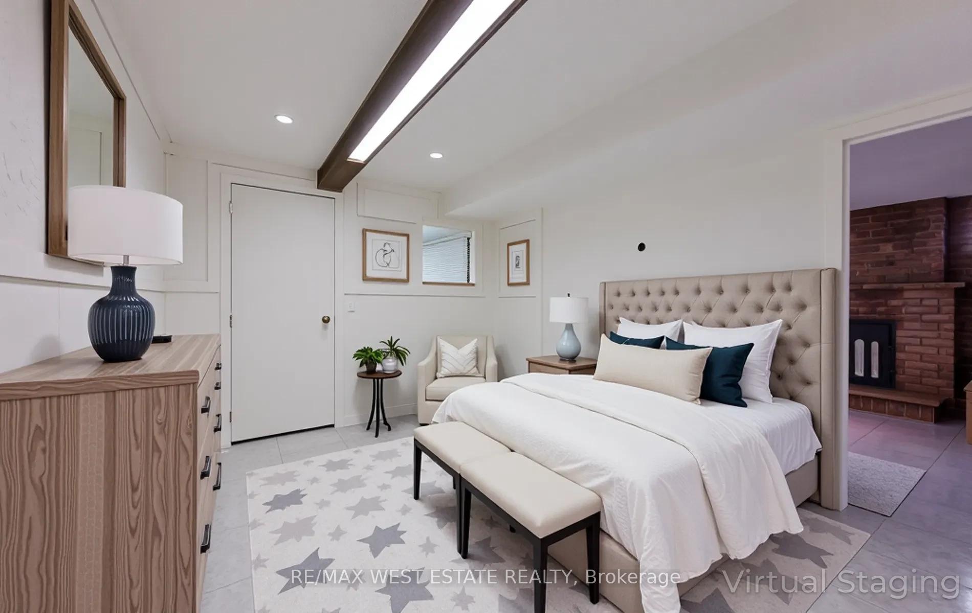 Photo 28 of 142 Aberdeen Avenue, Vaughan, East Woodbridge — HOMEH