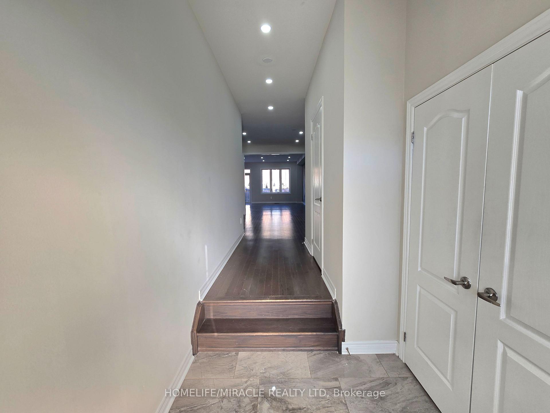 Photo 16 of 95 Cathedral Drive, Whitby, Rolling Acres — HOMEH