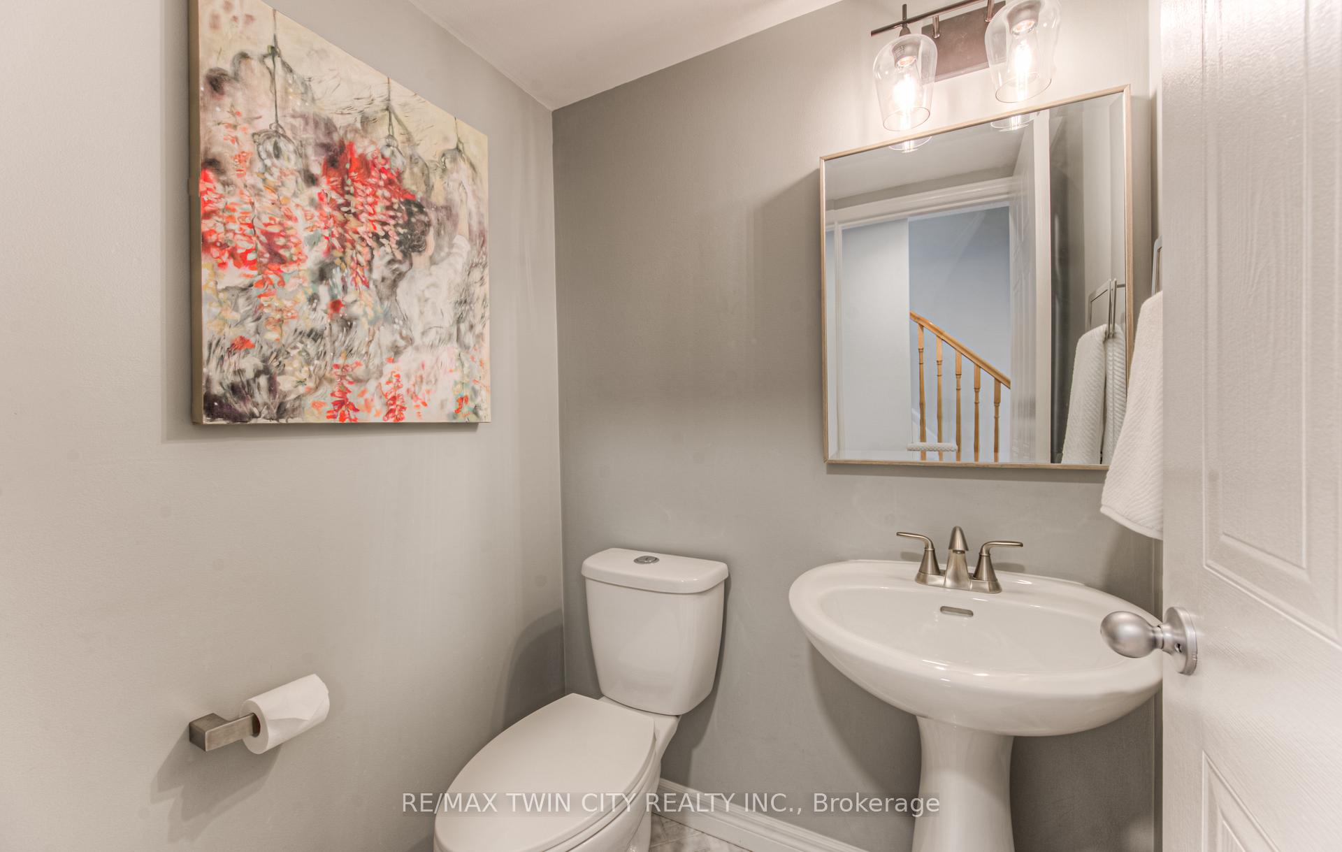 Photo 8 of 381 University Downs Crescent, Waterloo — HOMEH