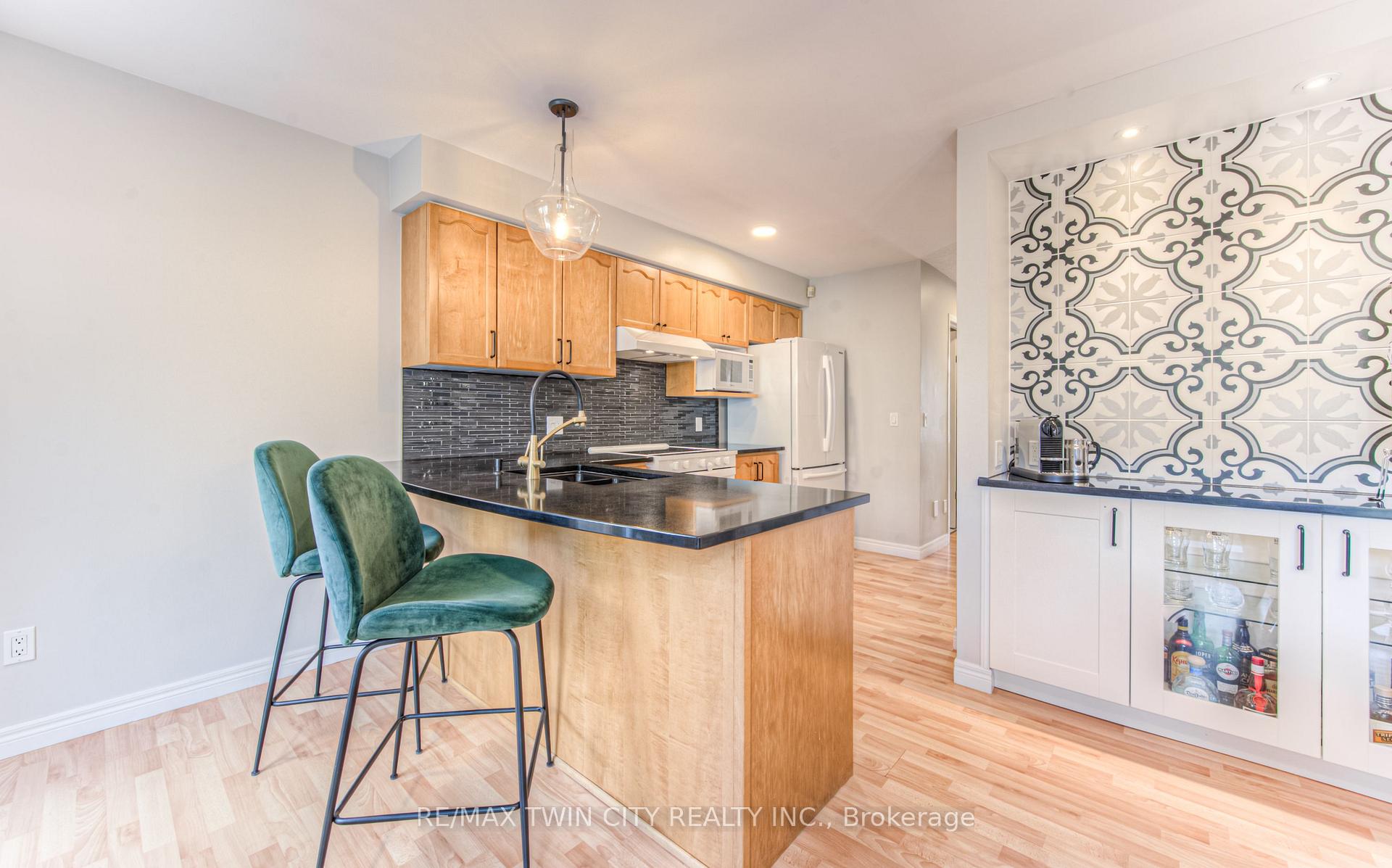 Photo 14 of 381 University Downs Crescent, Waterloo — HOMEH
