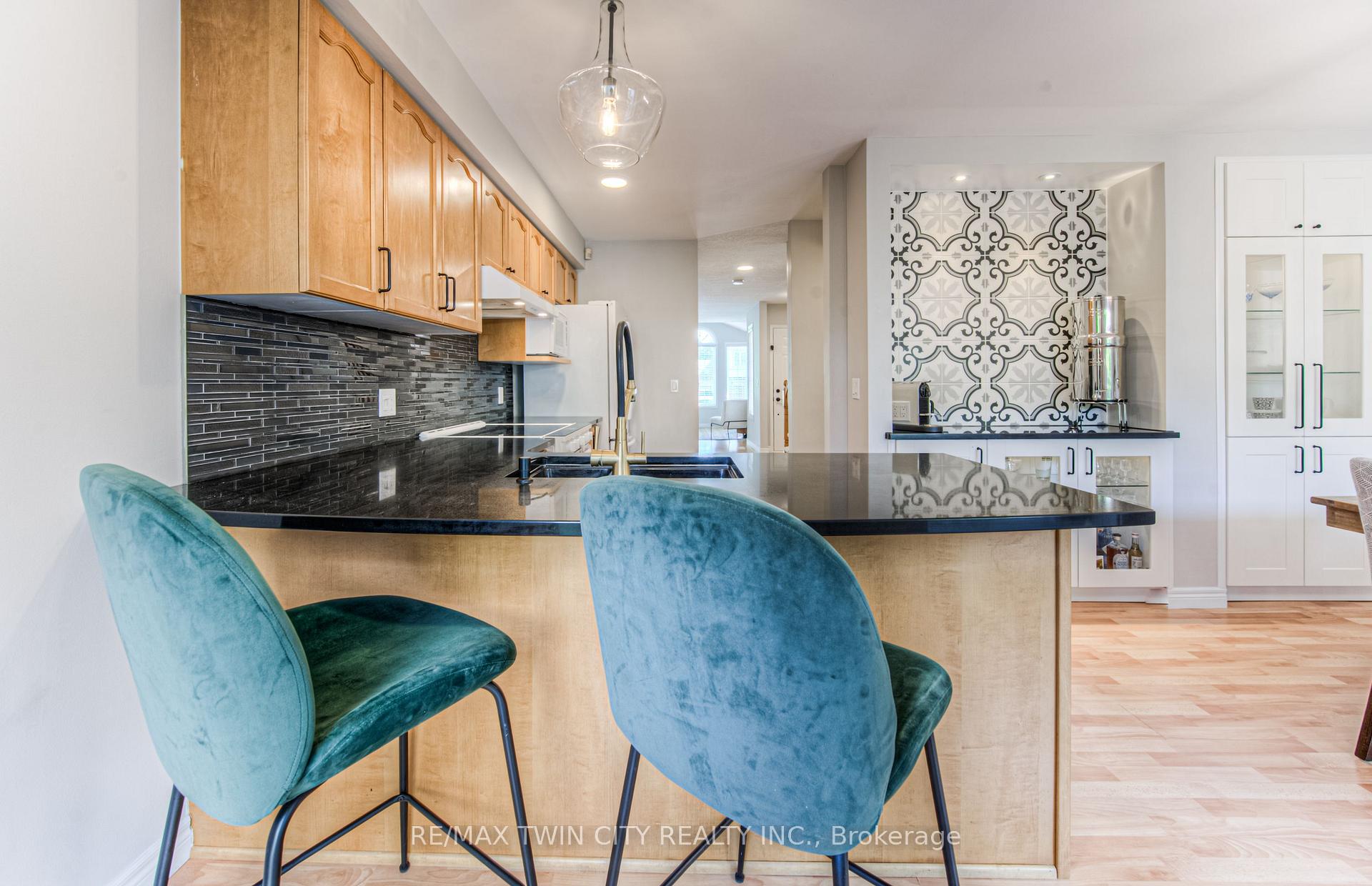 Photo 15 of 381 University Downs Crescent, Waterloo — HOMEH