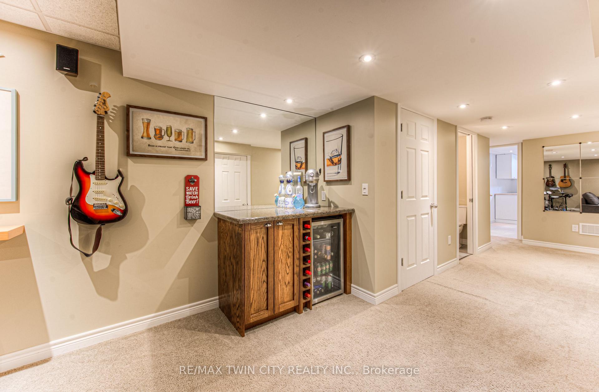 Photo 39 of 381 University Downs Crescent, Waterloo — HOMEH