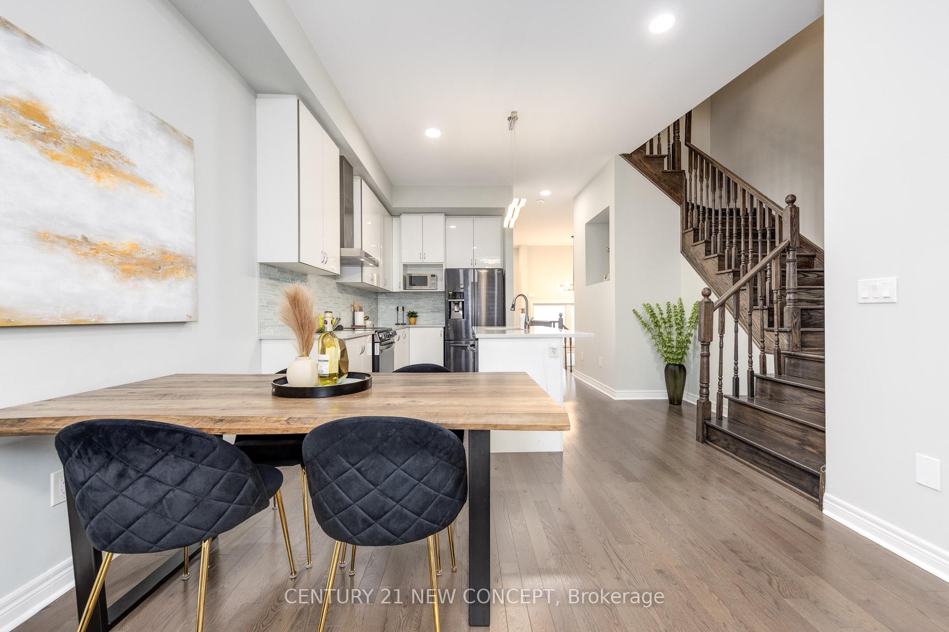 Photo 12 of 67 Lebovic Campus Drive, Vaughan, Patterson — HOMEH