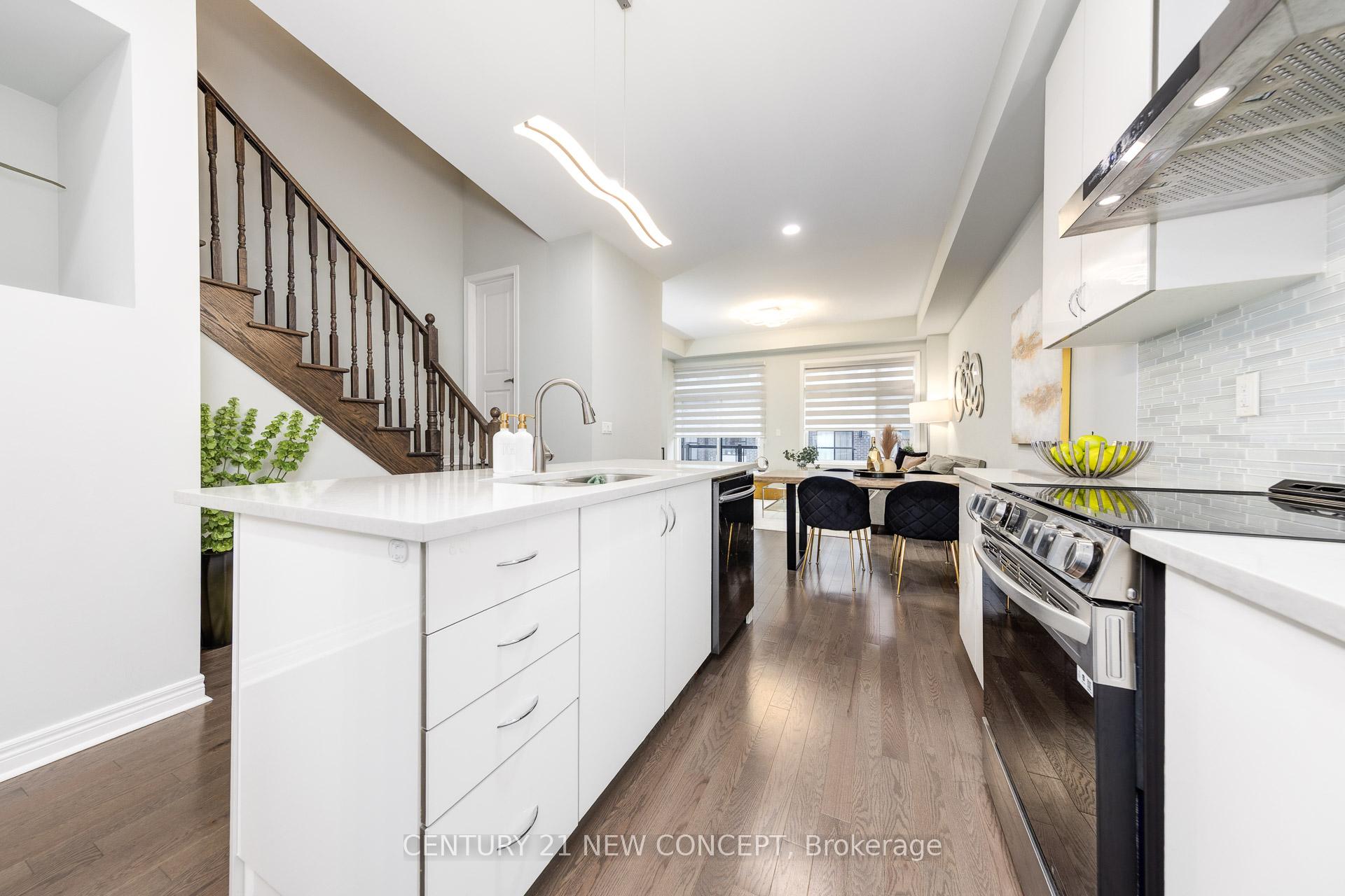 Photo 18 of 67 Lebovic Campus Drive, Vaughan, Patterson — HOMEH