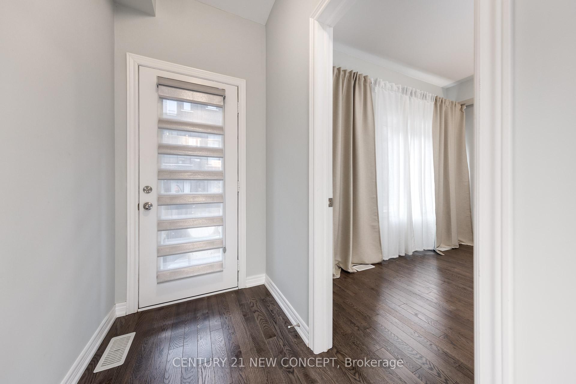 Photo 32 of 67 Lebovic Campus Drive, Vaughan, Patterson — HOMEH