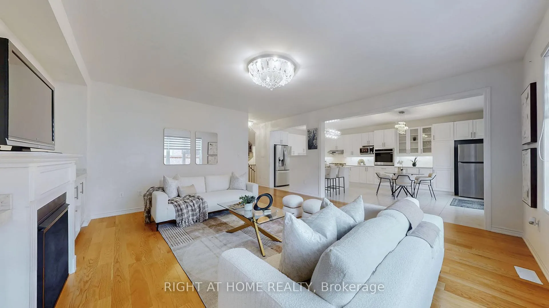 Photo 10 of 76 Auckland Drive, Whitby, Rural Whitby — HOMEH