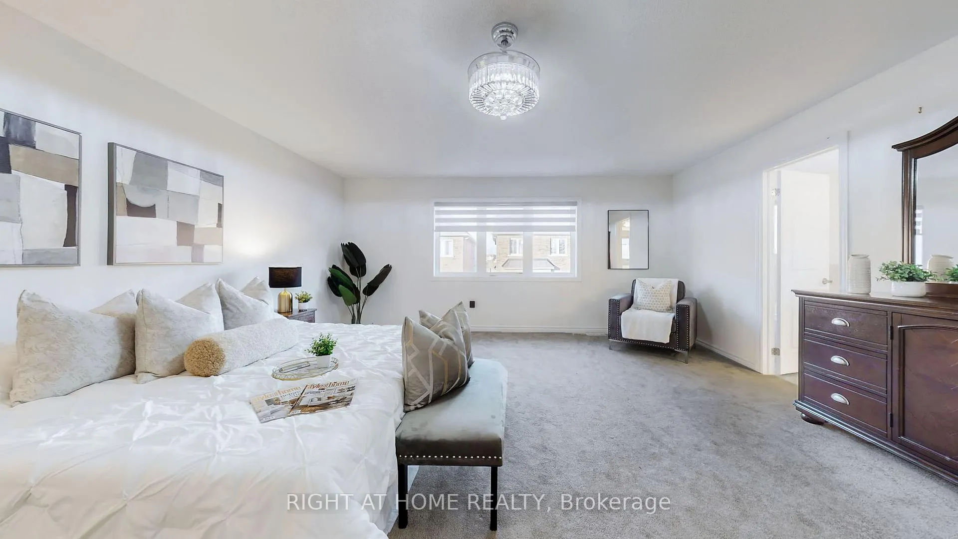 Photo 23 of 76 Auckland Drive, Whitby, Rural Whitby — HOMEH