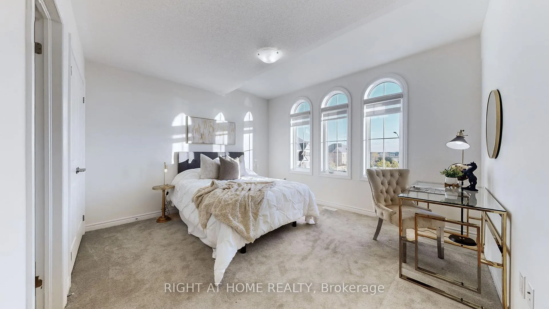 Photo 28 of 76 Auckland Drive, Whitby, Rural Whitby — HOMEH