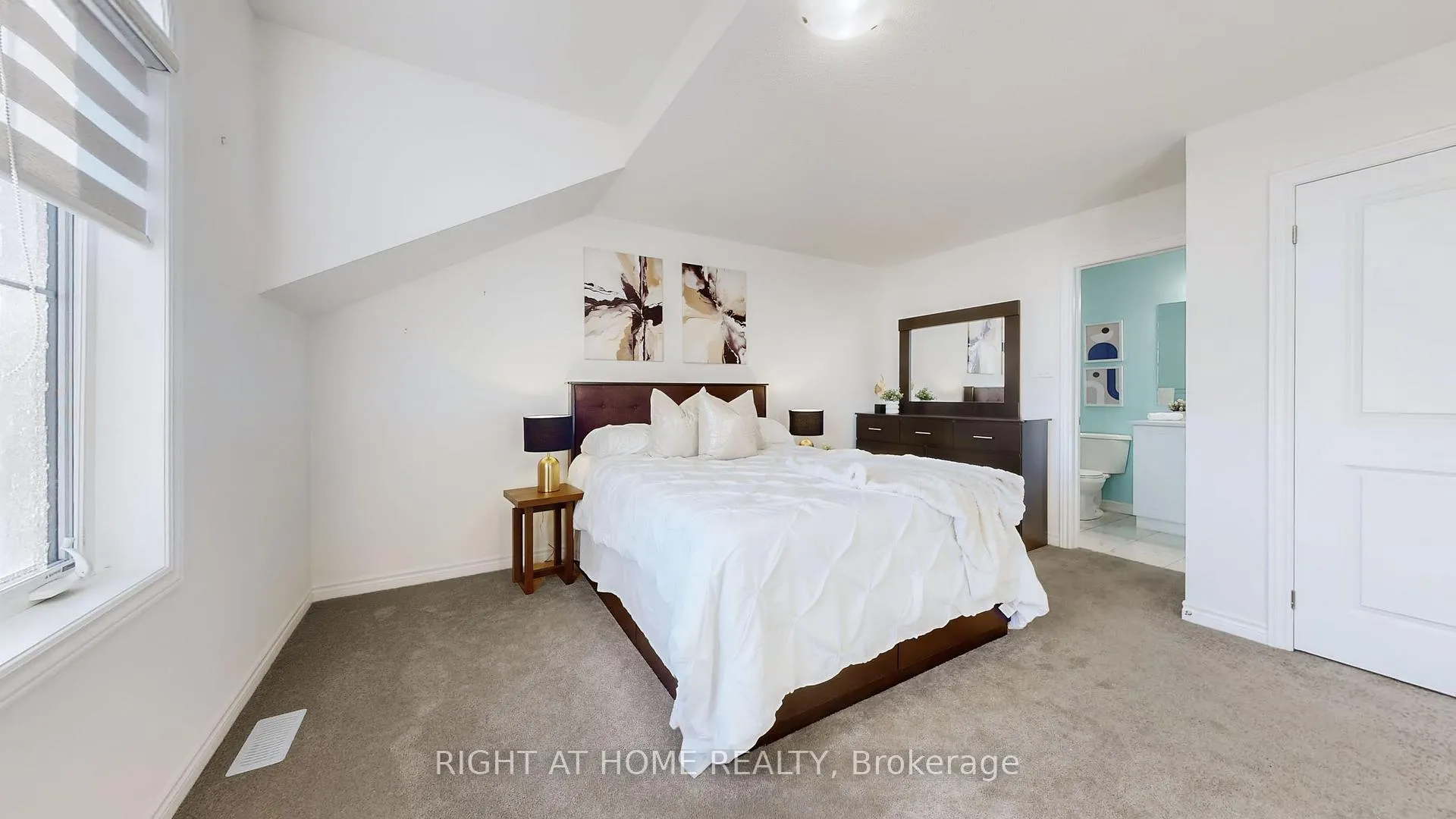 Photo 34 of 76 Auckland Drive, Whitby, Rural Whitby — HOMEH