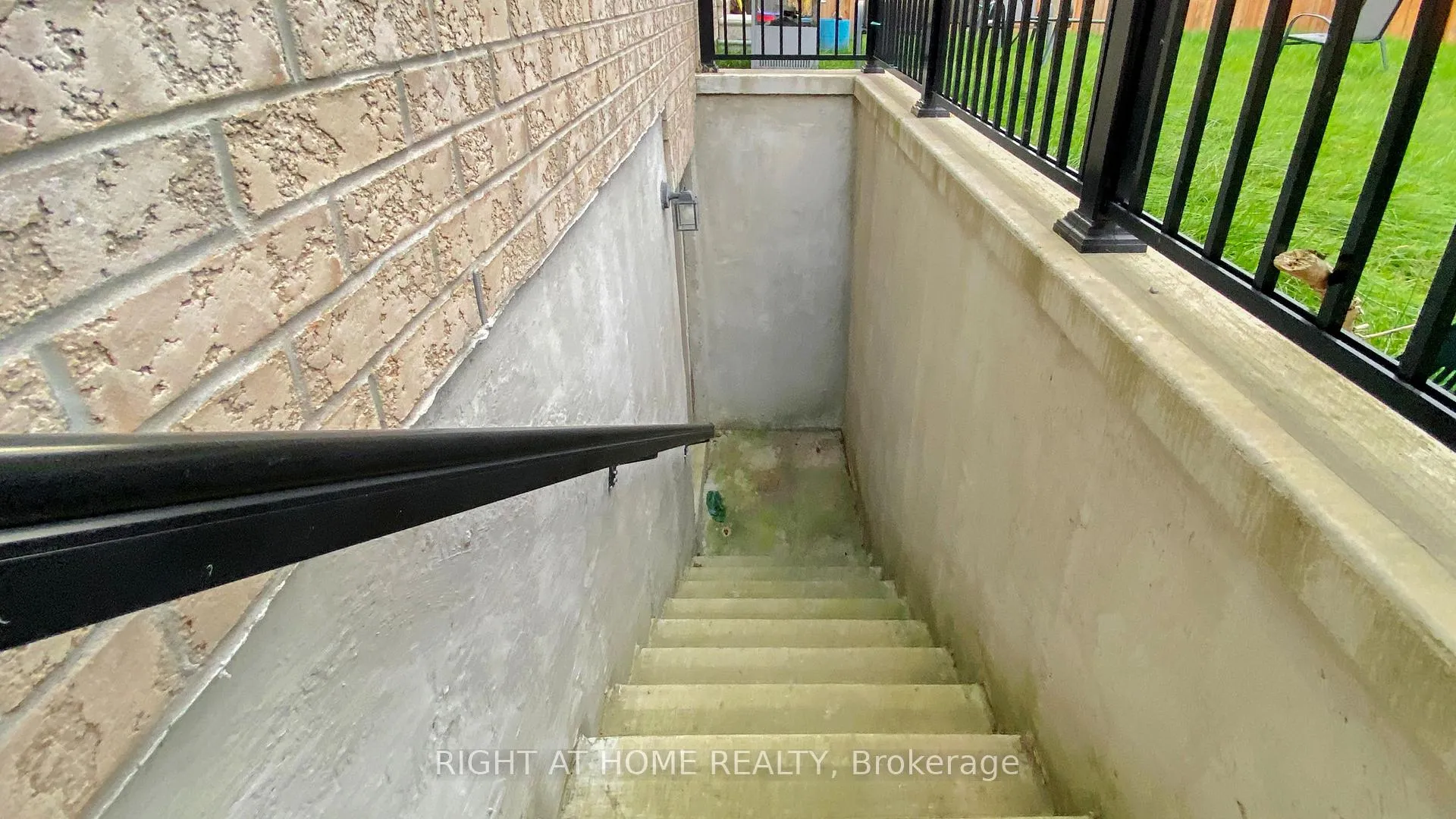 Photo 42 of 76 Auckland Drive, Whitby, Rural Whitby — HOMEH