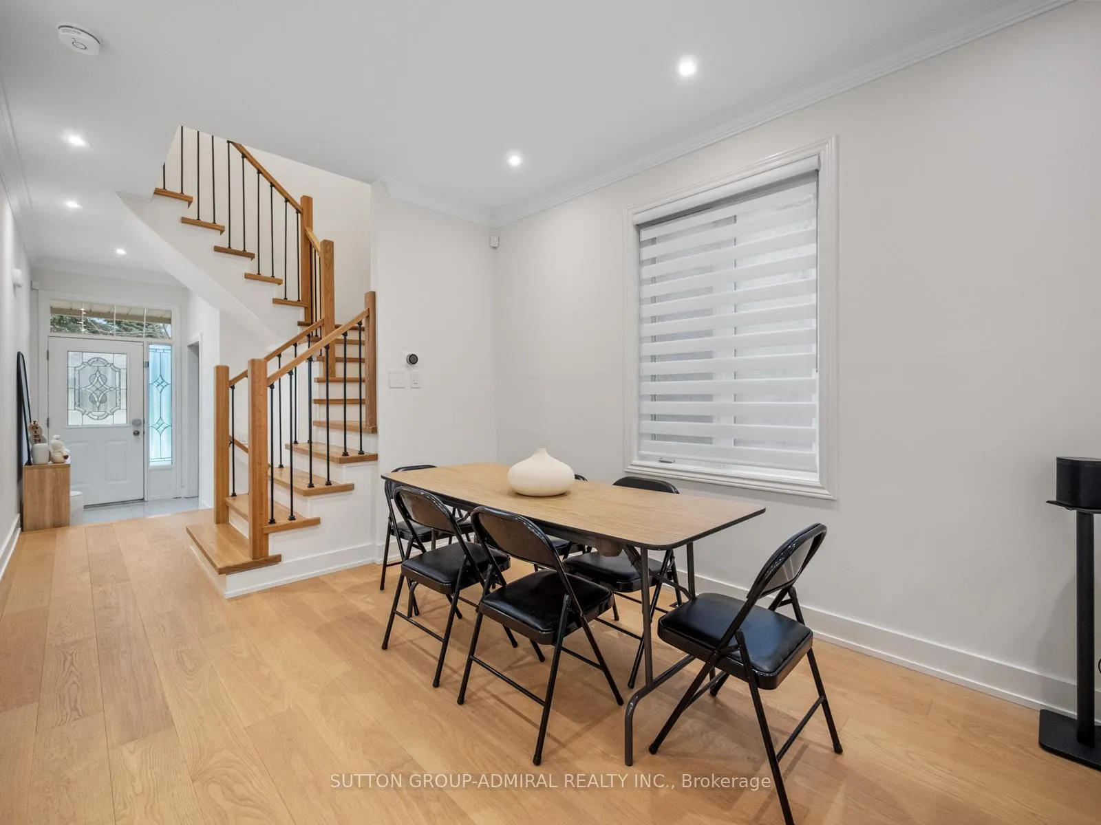 Photo 5 of 117 Wildberry Crescent, Vaughan, Vellore Village — HOMEH