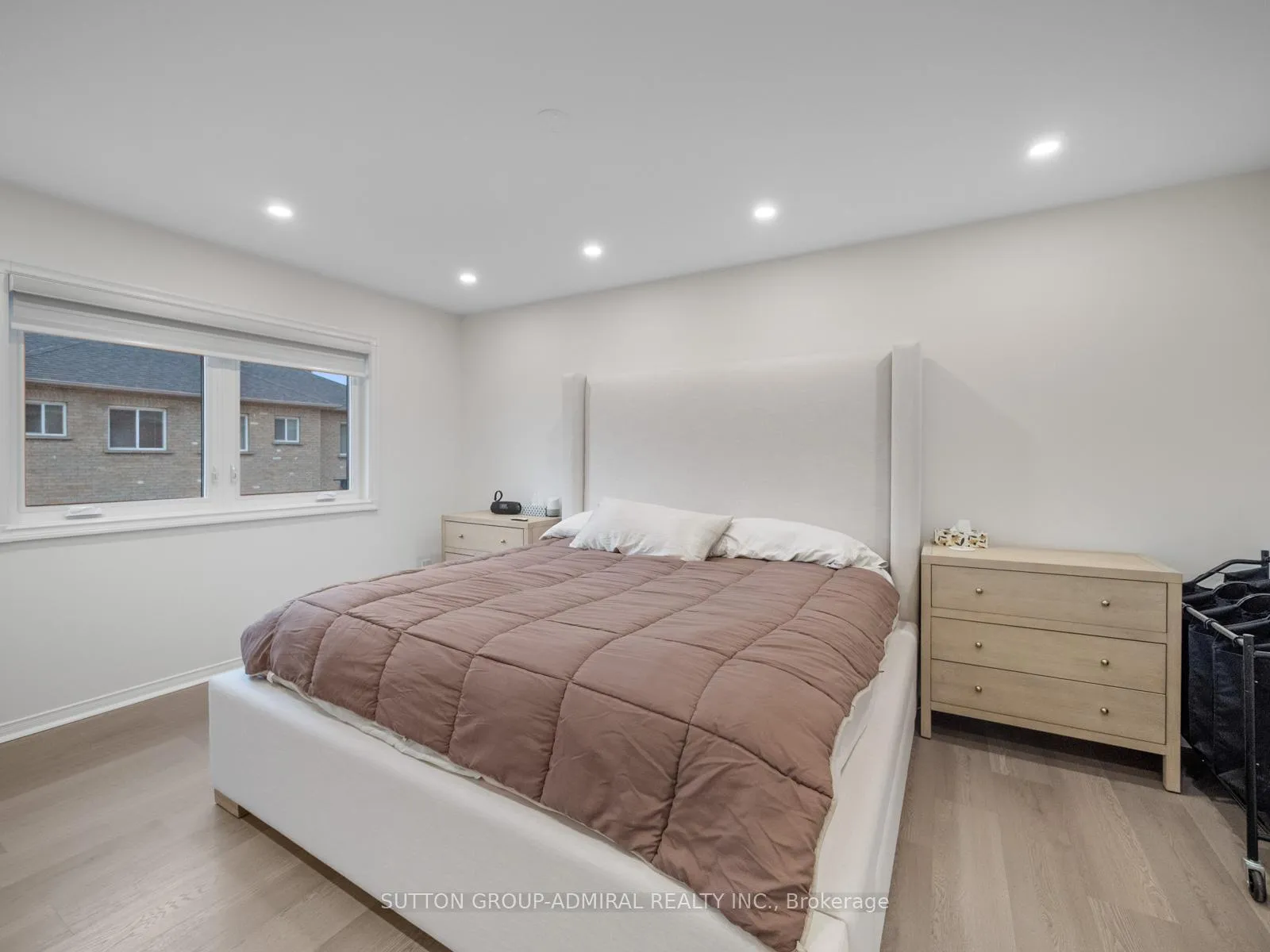 Photo 23 of 117 Wildberry Crescent, Vaughan, Vellore Village — HOMEH