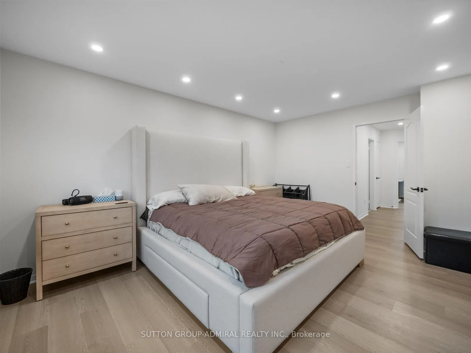 Photo 24 of 117 Wildberry Crescent, Vaughan, Vellore Village — HOMEH