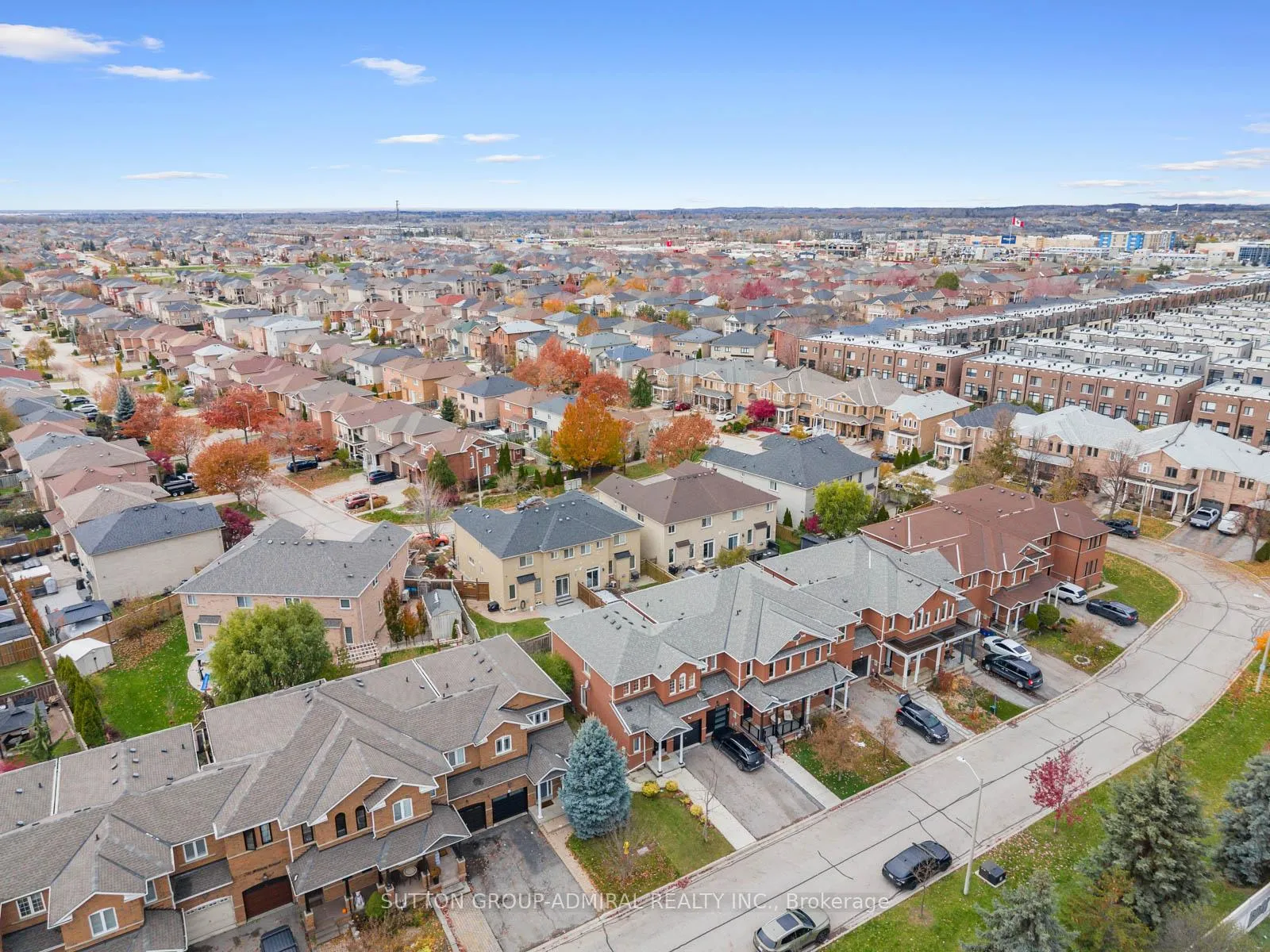 Photo 40 of 117 Wildberry Crescent, Vaughan, Vellore Village — HOMEH
