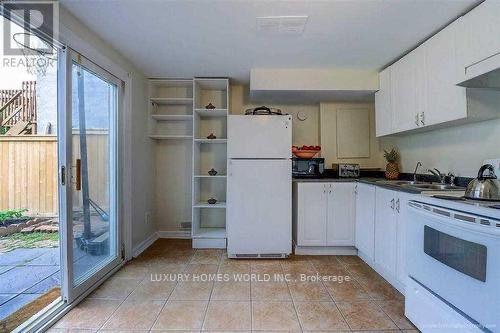 Photo 3 of 27 Wicks Drive, Ajax, Central East — HOMEH