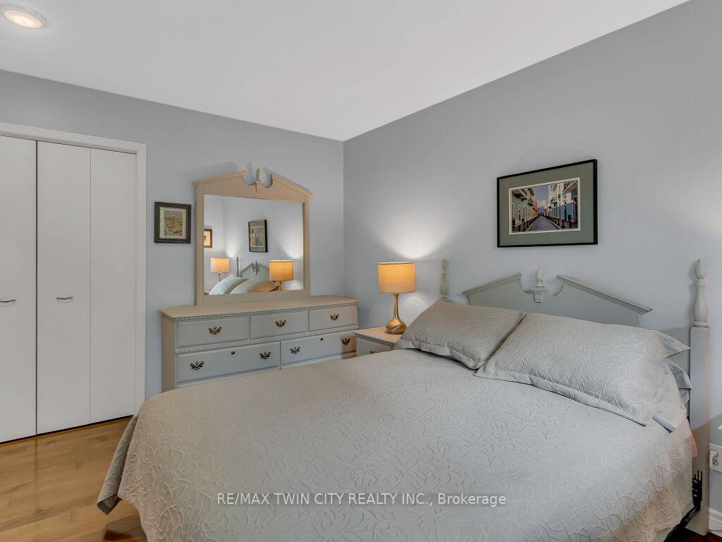 Photo 14 of 398 Mossom Place, Waterloo — HOMEH