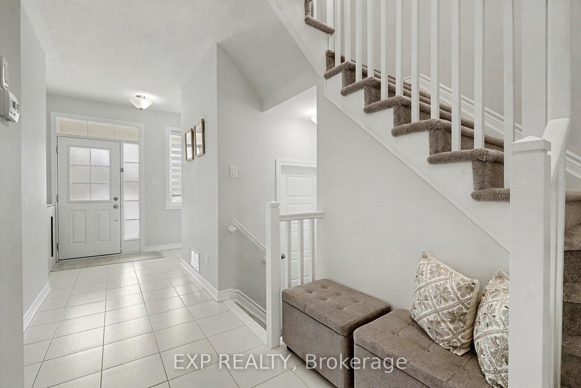 Photo 3 of 681 Broad Cove Crescent, Ottawa, Barrhaven - Half Moon Bay — HOMEH