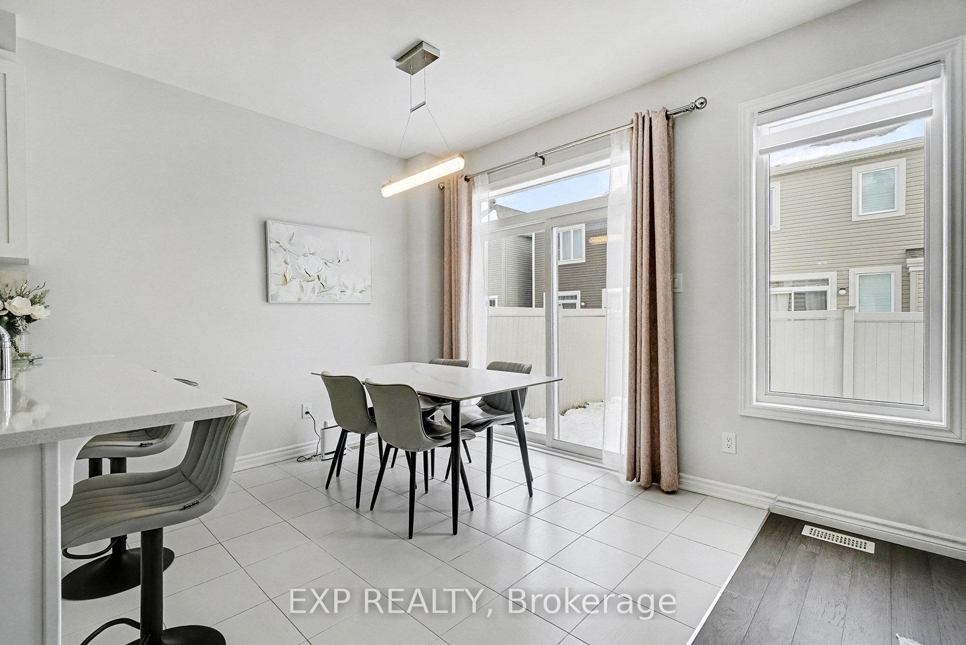 Photo 8 of 681 Broad Cove Crescent, Ottawa, Barrhaven - Half Moon Bay — HOMEH
