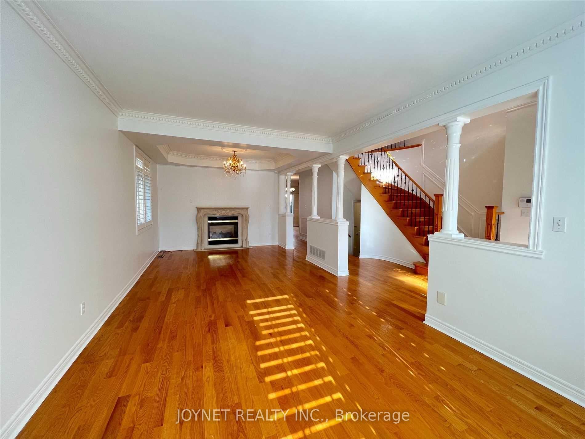 Photo 5 of 212 La Rocca Avenue, Vaughan, Vellore Village — HOMEH