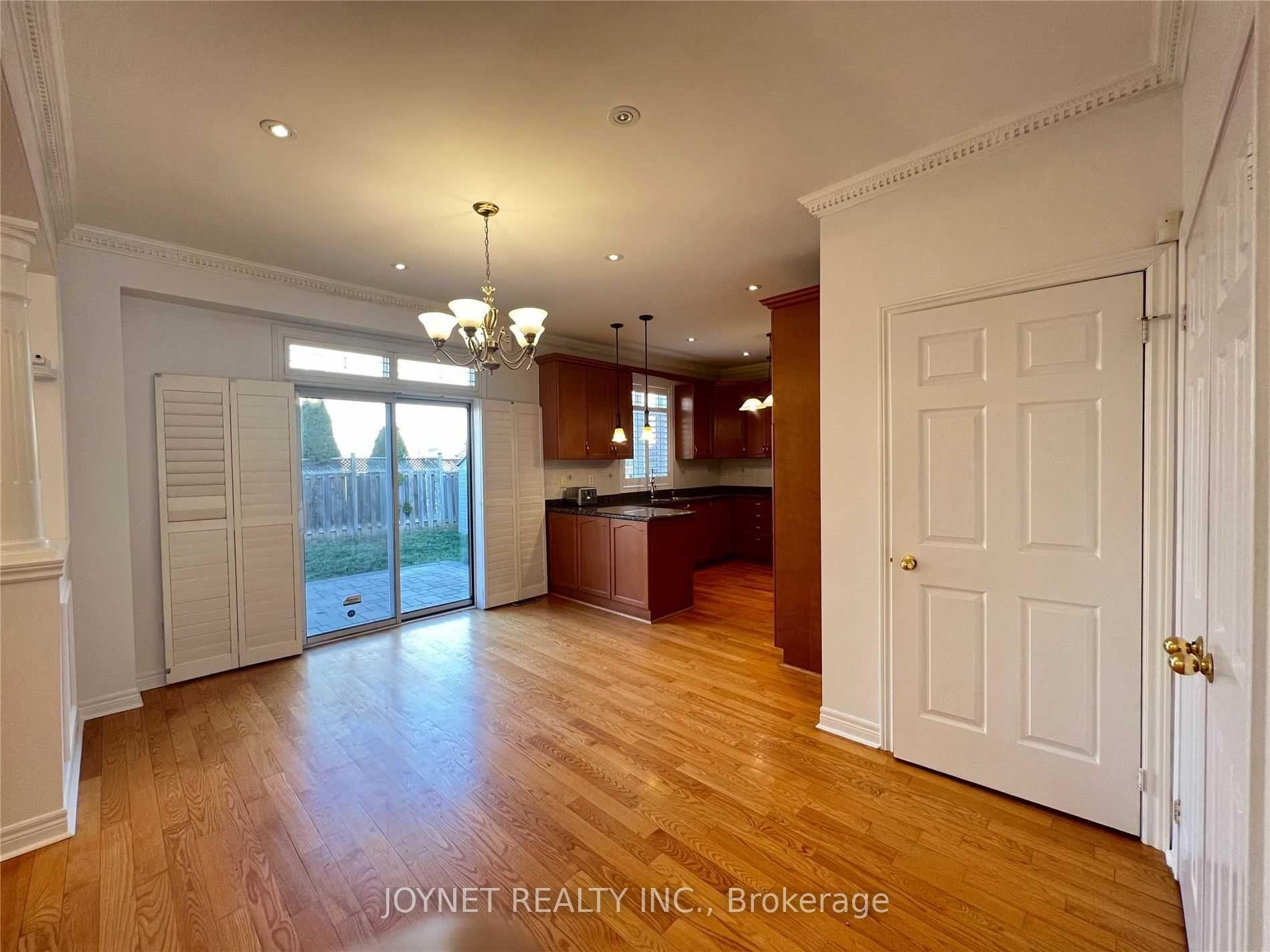 Photo 8 of 212 La Rocca Avenue, Vaughan, Vellore Village — HOMEH