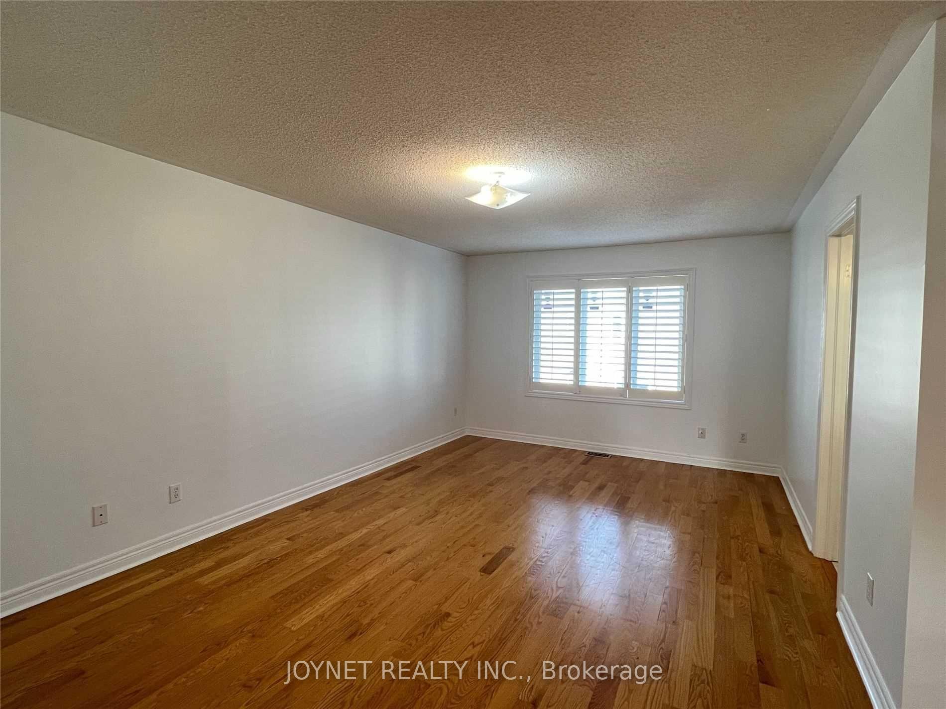 Photo 15 of 212 La Rocca Avenue, Vaughan, Vellore Village — HOMEH