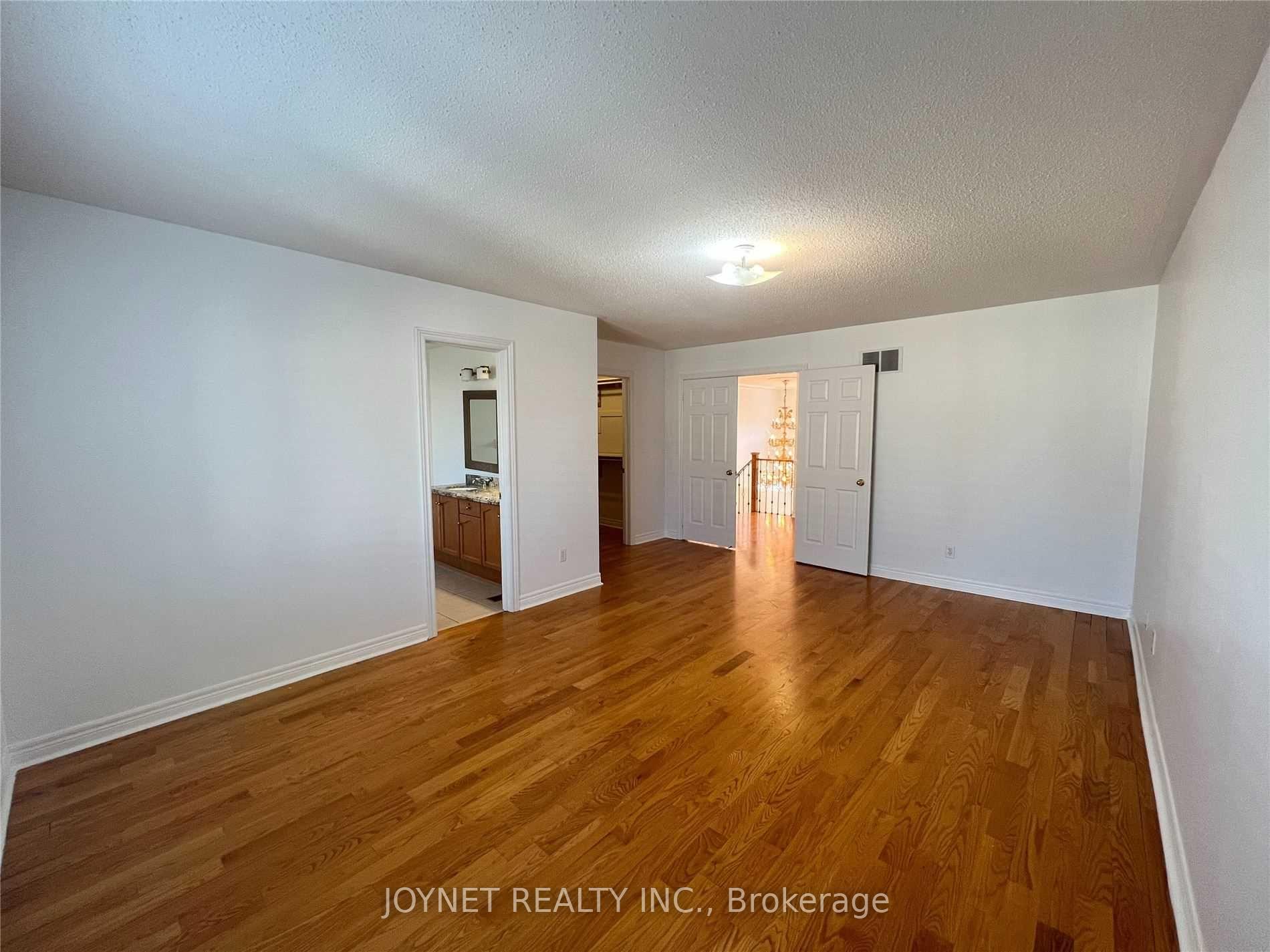 Photo 16 of 212 La Rocca Avenue, Vaughan, Vellore Village — HOMEH