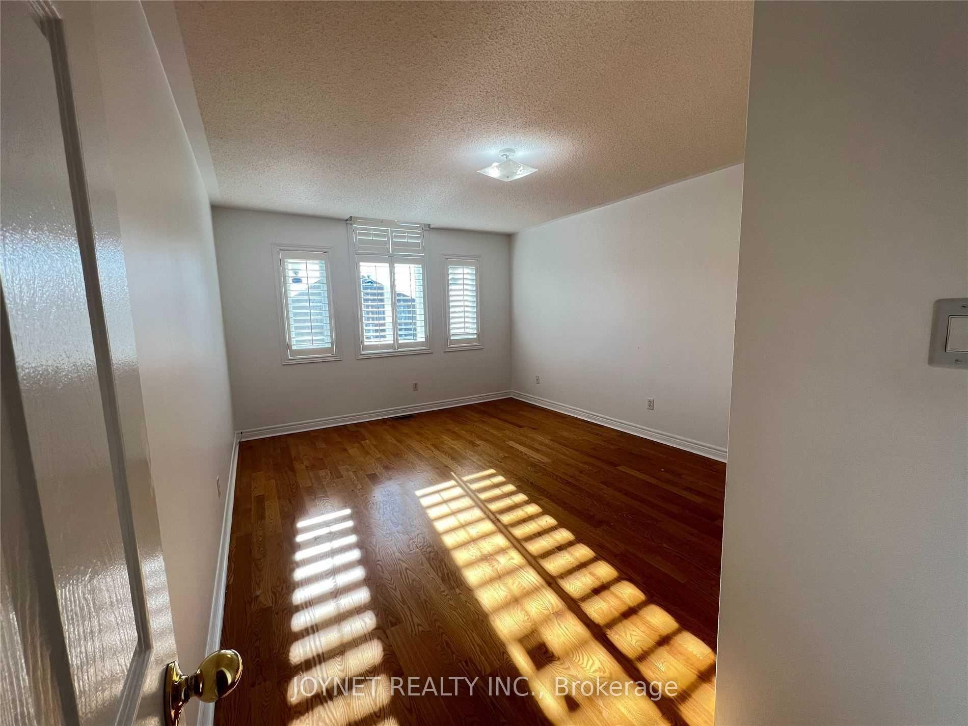 Photo 20 of 212 La Rocca Avenue, Vaughan, Vellore Village — HOMEH