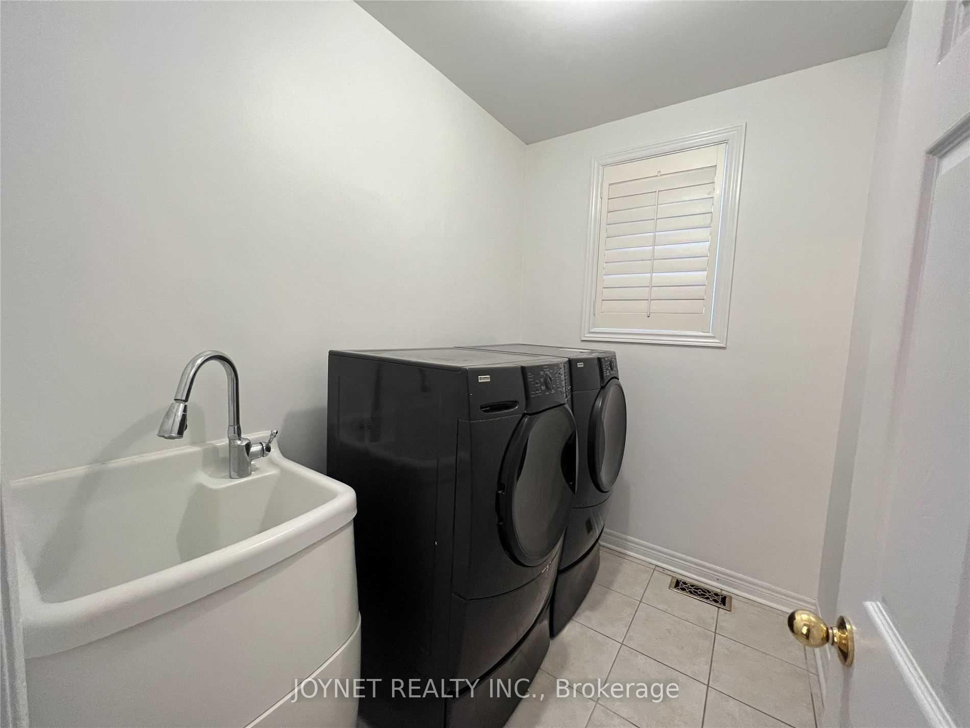 Photo 27 of 212 La Rocca Avenue, Vaughan, Vellore Village — HOMEH