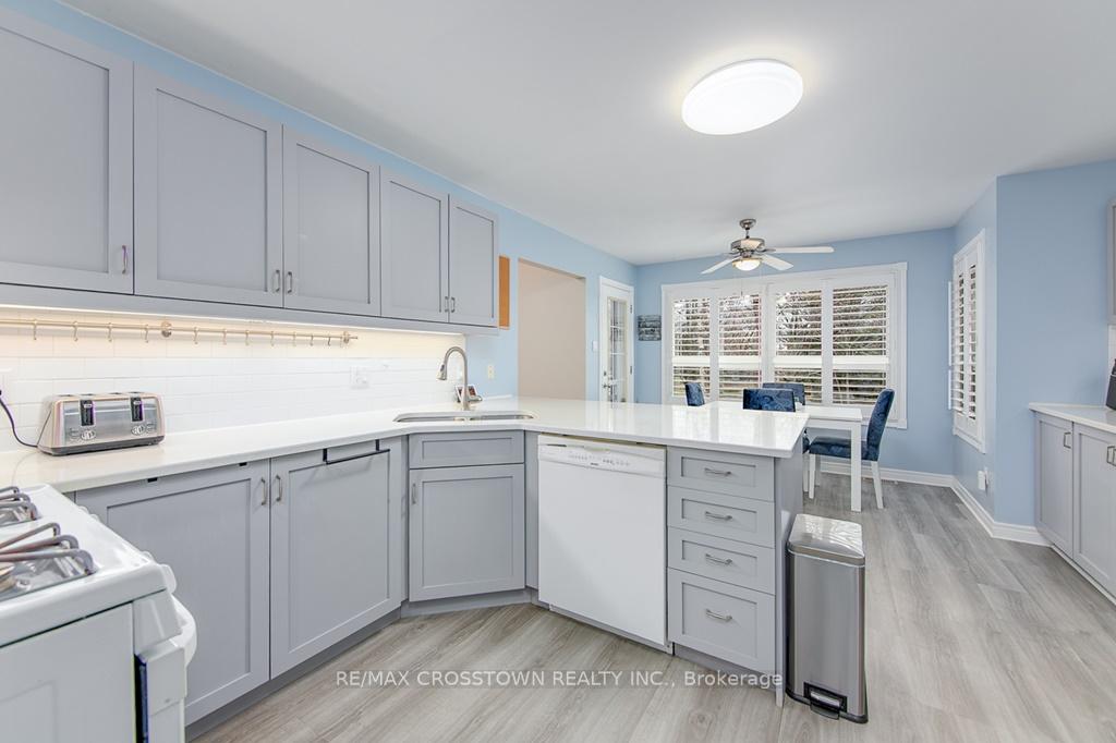 Photo 8 of 10 Birchmount Circle, Wasaga Beach — HOMEH