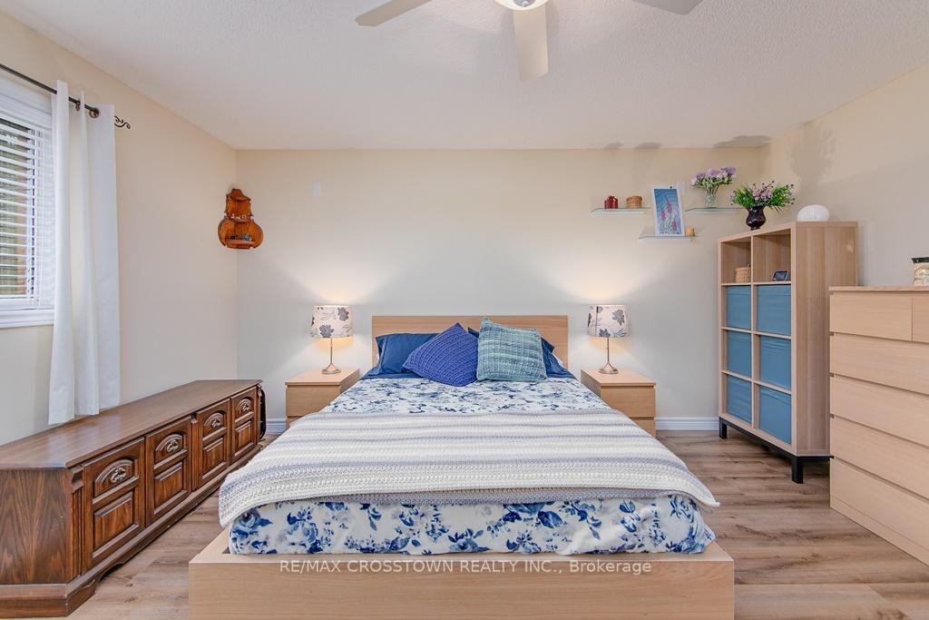 Photo 12 of 10 Birchmount Circle, Wasaga Beach — HOMEH