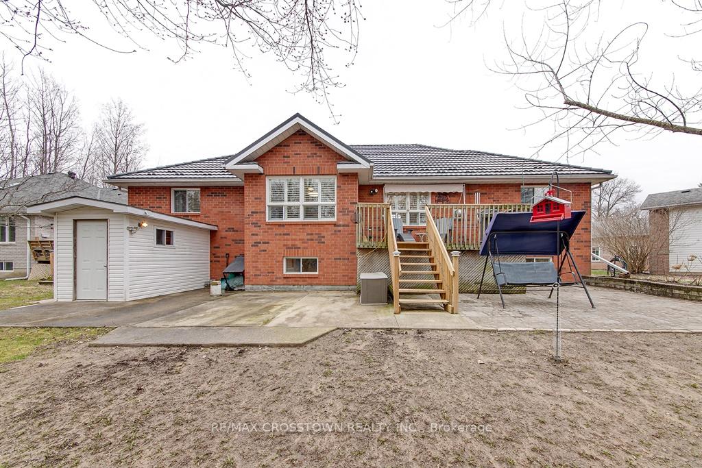 Photo 37 of 10 Birchmount Circle, Wasaga Beach — HOMEH