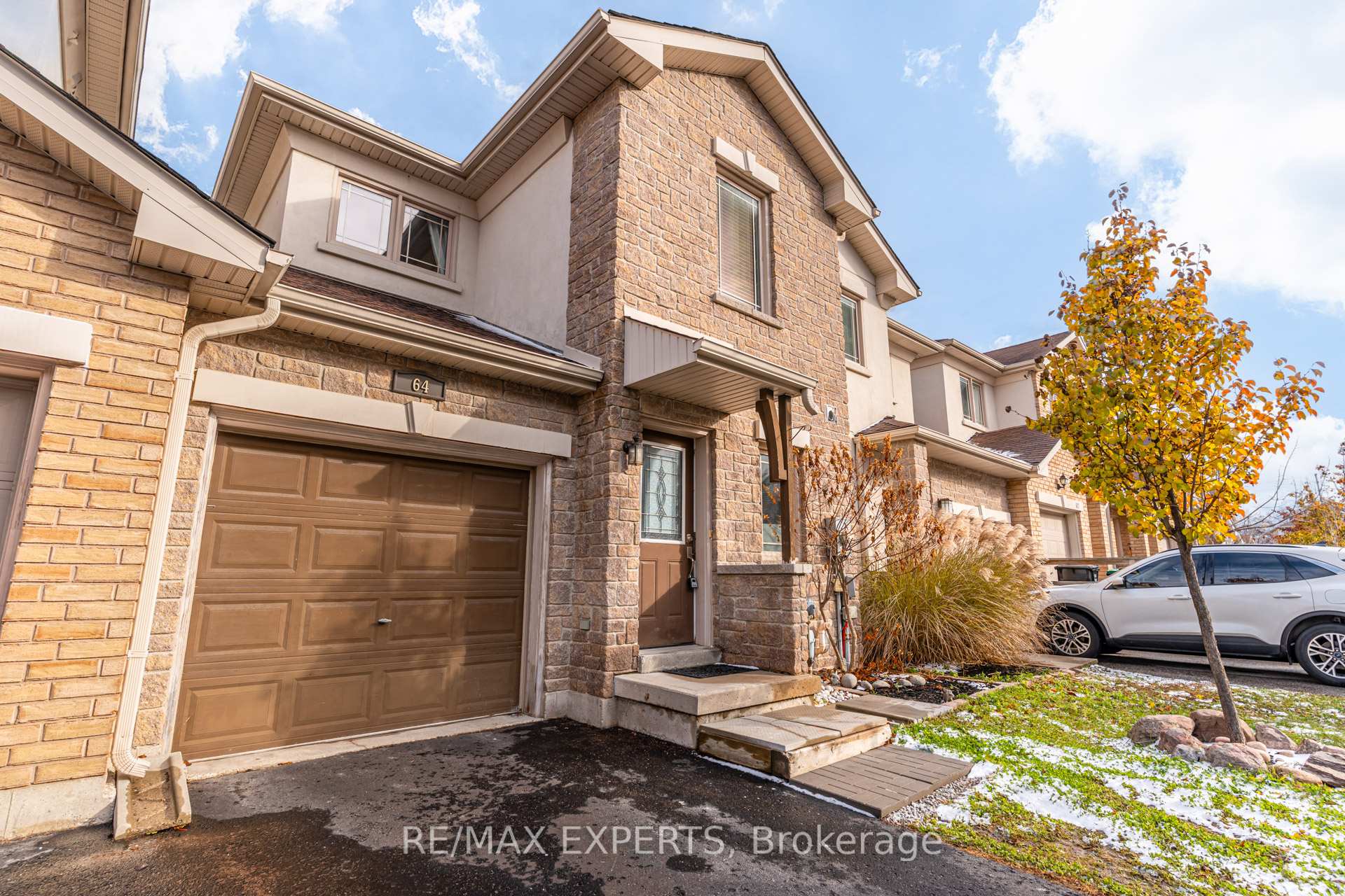 Photo 7 of Unit 64, 175 Stanley Street, Barrie, East Bayfield — HOMEH