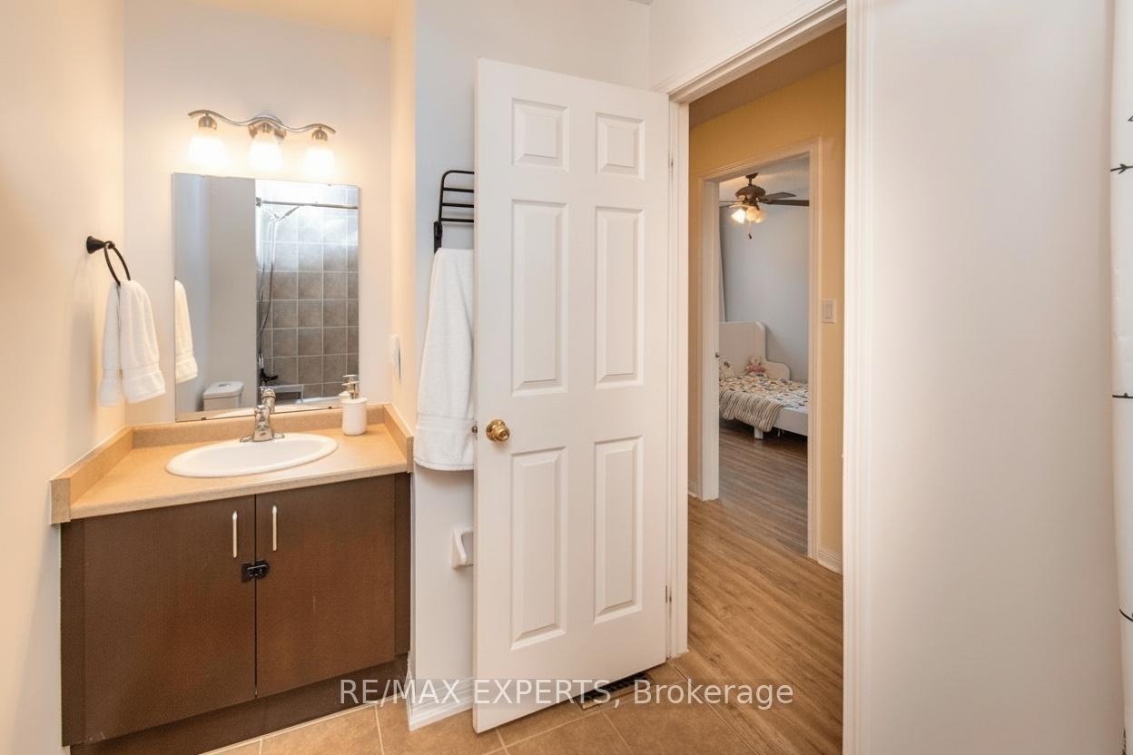 Photo 17 of Unit 64, 175 Stanley Street, Barrie, East Bayfield — HOMEH