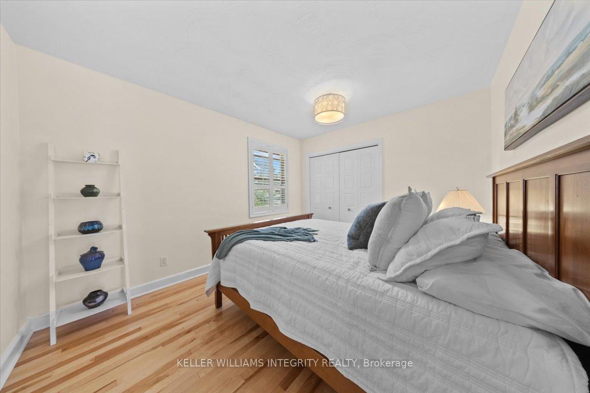 Photo 8 of 165 Dahlia Avenue, Ottawa, Applewood Acres — HOMEH