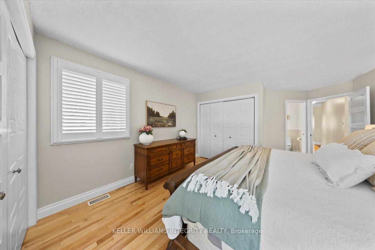 Photo 22 of 165 Dahlia Avenue, Ottawa, Applewood Acres — HOMEH