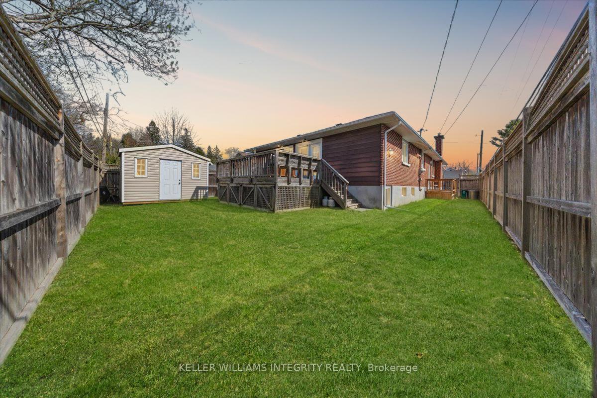 Photo 35 of 165 Dahlia Avenue, Ottawa, Applewood Acres — HOMEH