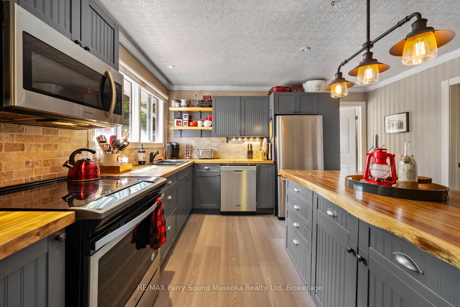 Photo 12 of 74 Captain Estates Rd, Whitestone, Hagerman — HOMEH