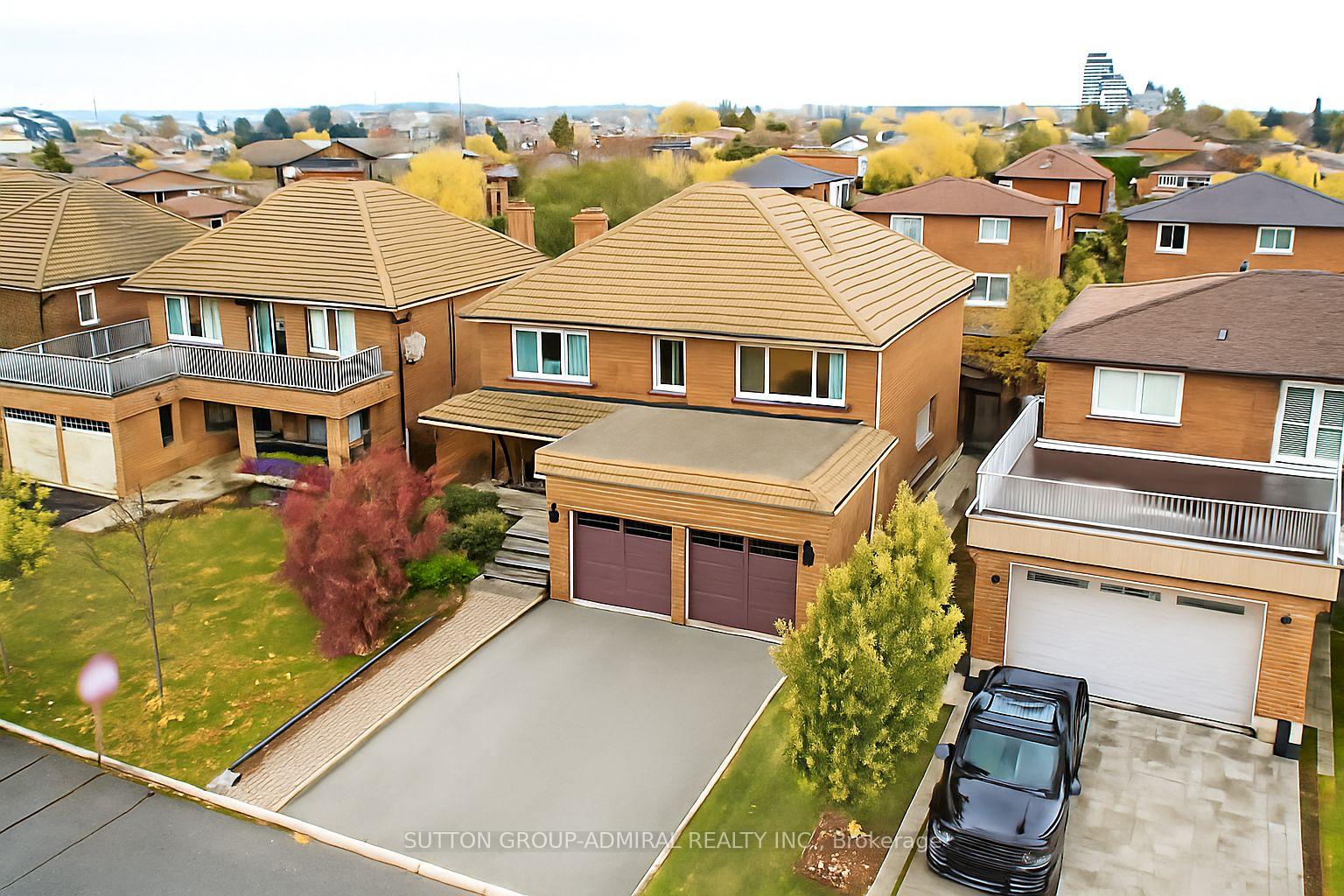 Photo 1 of 160 Marwood Place, Vaughan, Maple — HOMEH