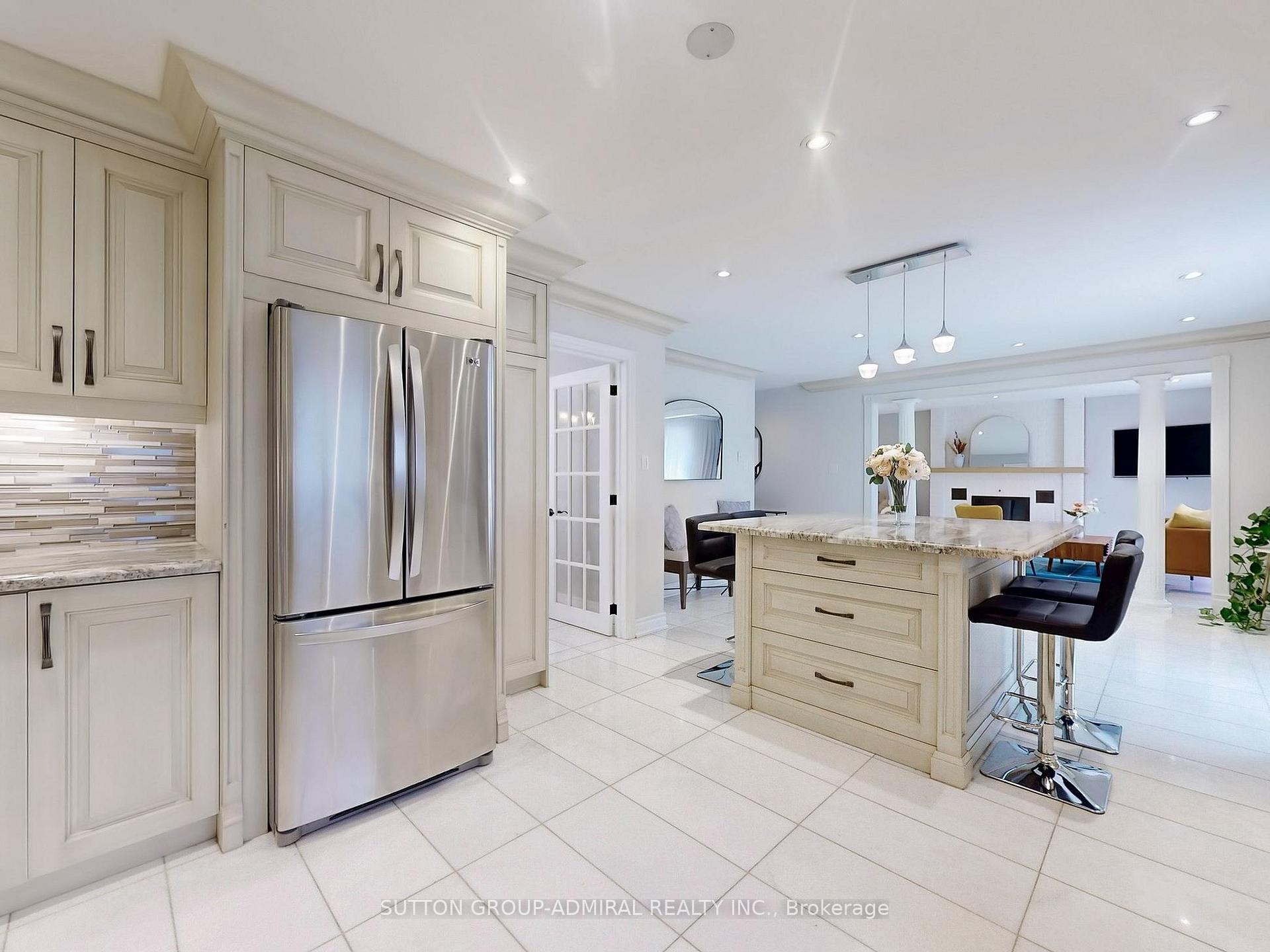 Photo 11 of 160 Marwood Place, Vaughan, Maple — HOMEH