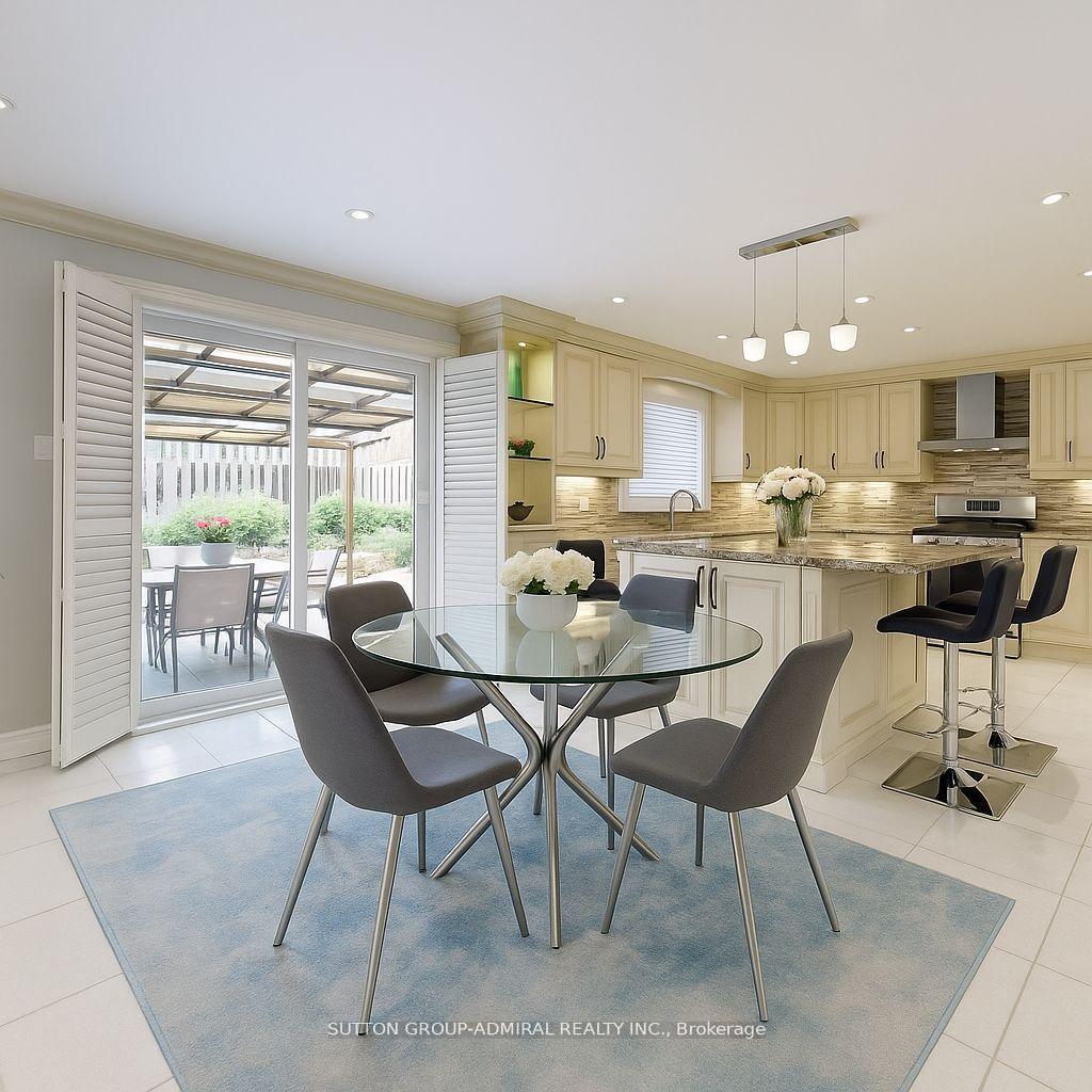 Photo 12 of 160 Marwood Place, Vaughan, Maple — HOMEH