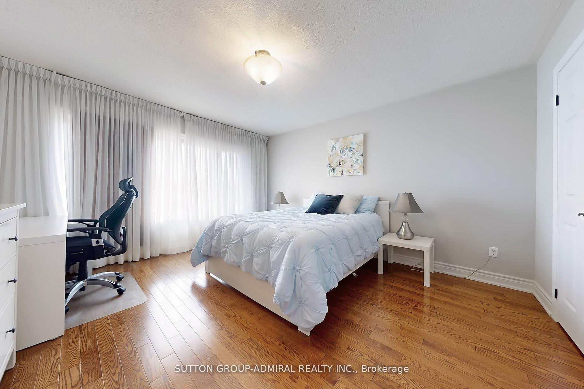 Photo 22 of 160 Marwood Place, Vaughan, Maple — HOMEH