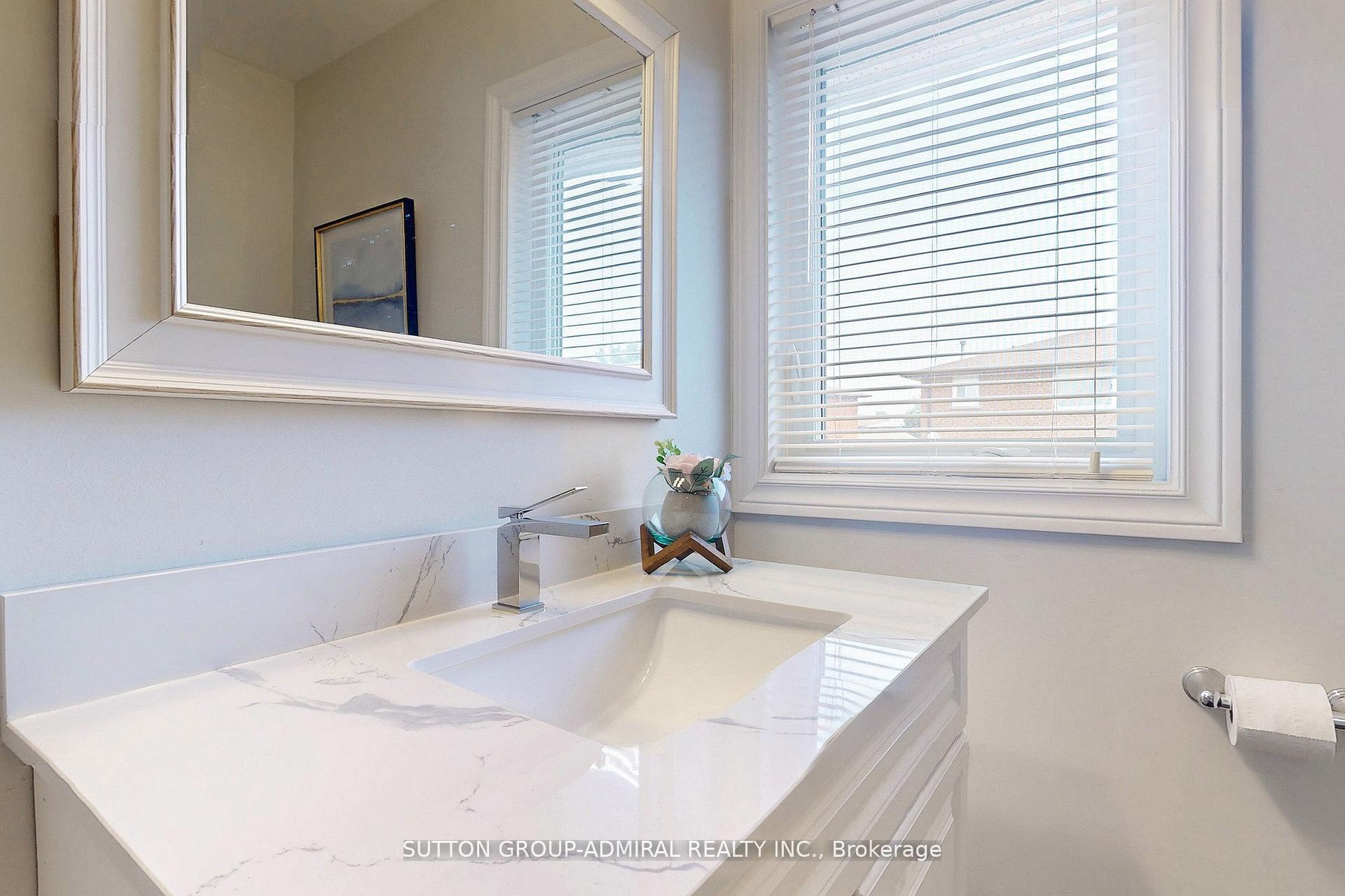 Photo 25 of 160 Marwood Place, Vaughan, Maple — HOMEH