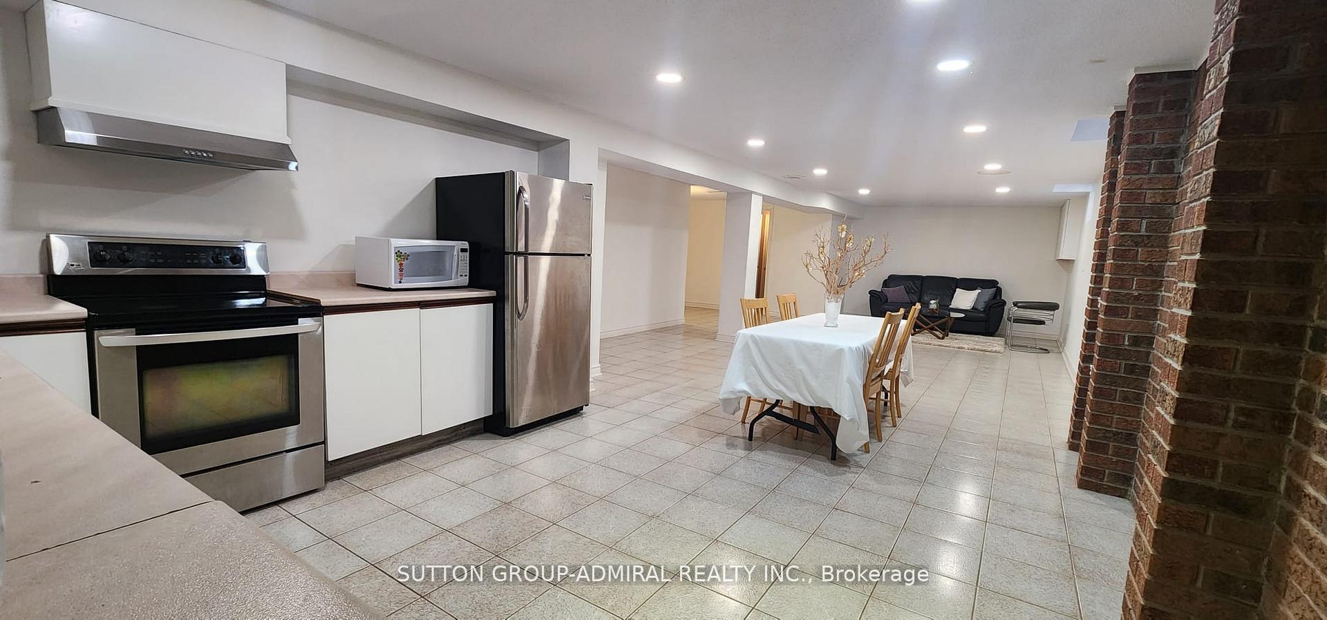 Photo 30 of 160 Marwood Place, Vaughan, Maple — HOMEH