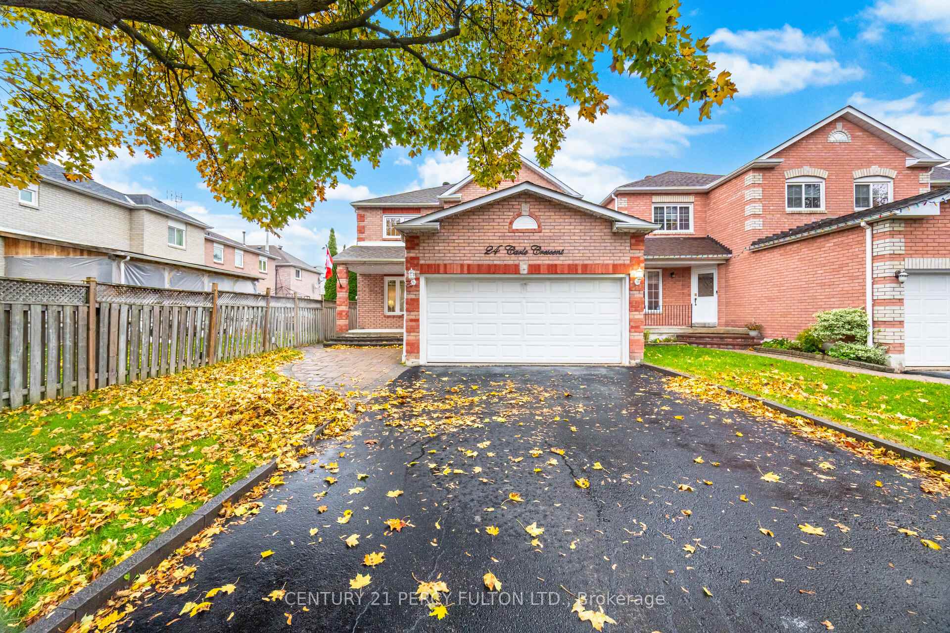 Photo 2 of 24 Carle Crescent, Ajax, Central West — HOMEH