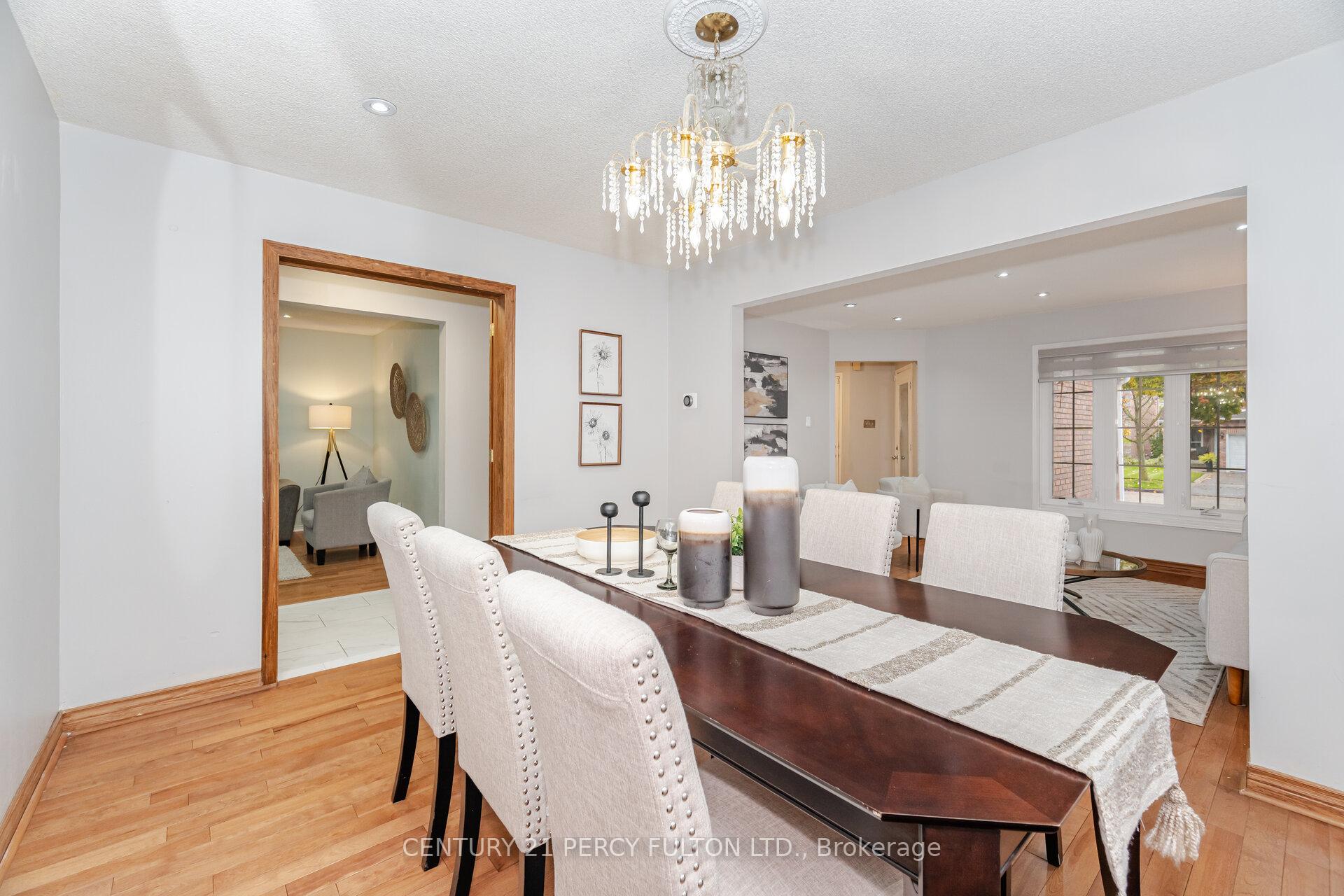 Photo 12 of 24 Carle Crescent, Ajax, Central West — HOMEH