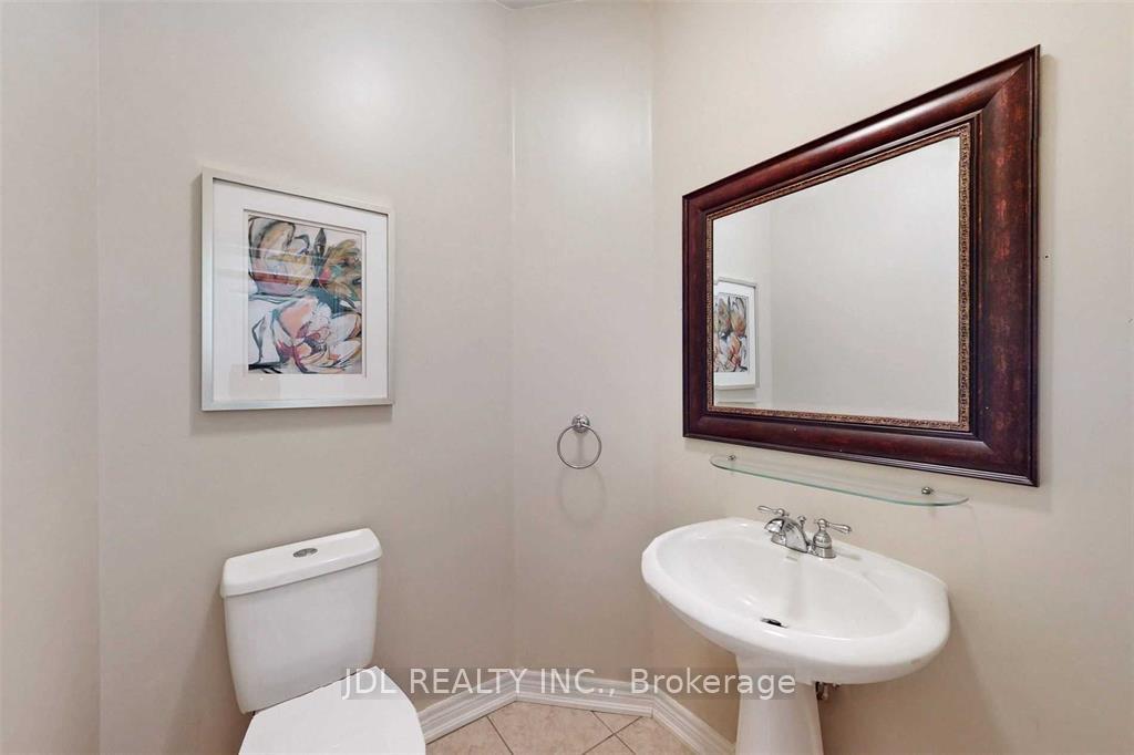 Photo 11 of 8 Mill River Drive, Vaughan, Patterson — HOMEH
