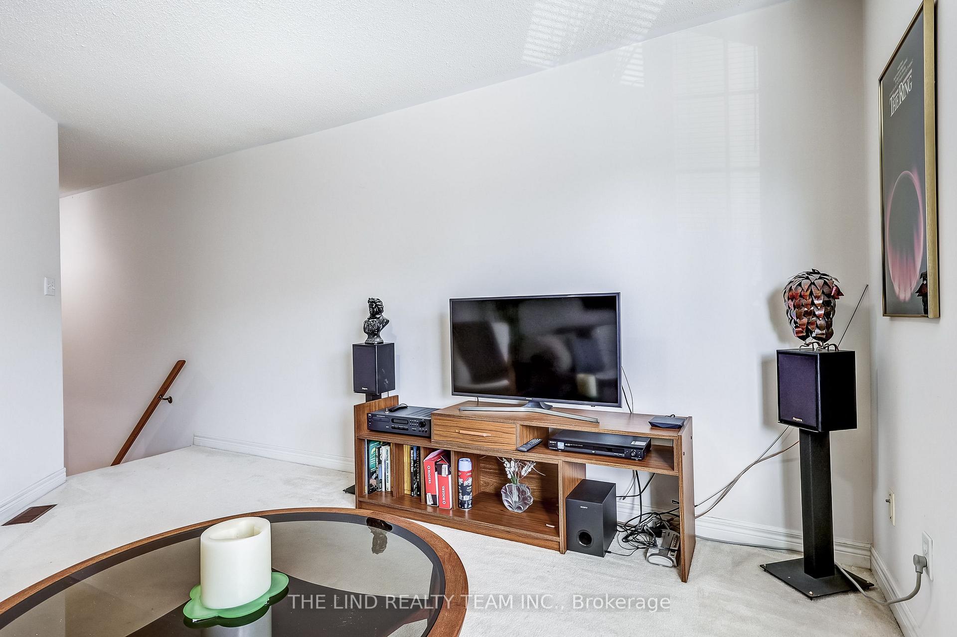 Photo 17 of 20 Hawtin Lane, Aurora, Aurora Grove — HOMEH