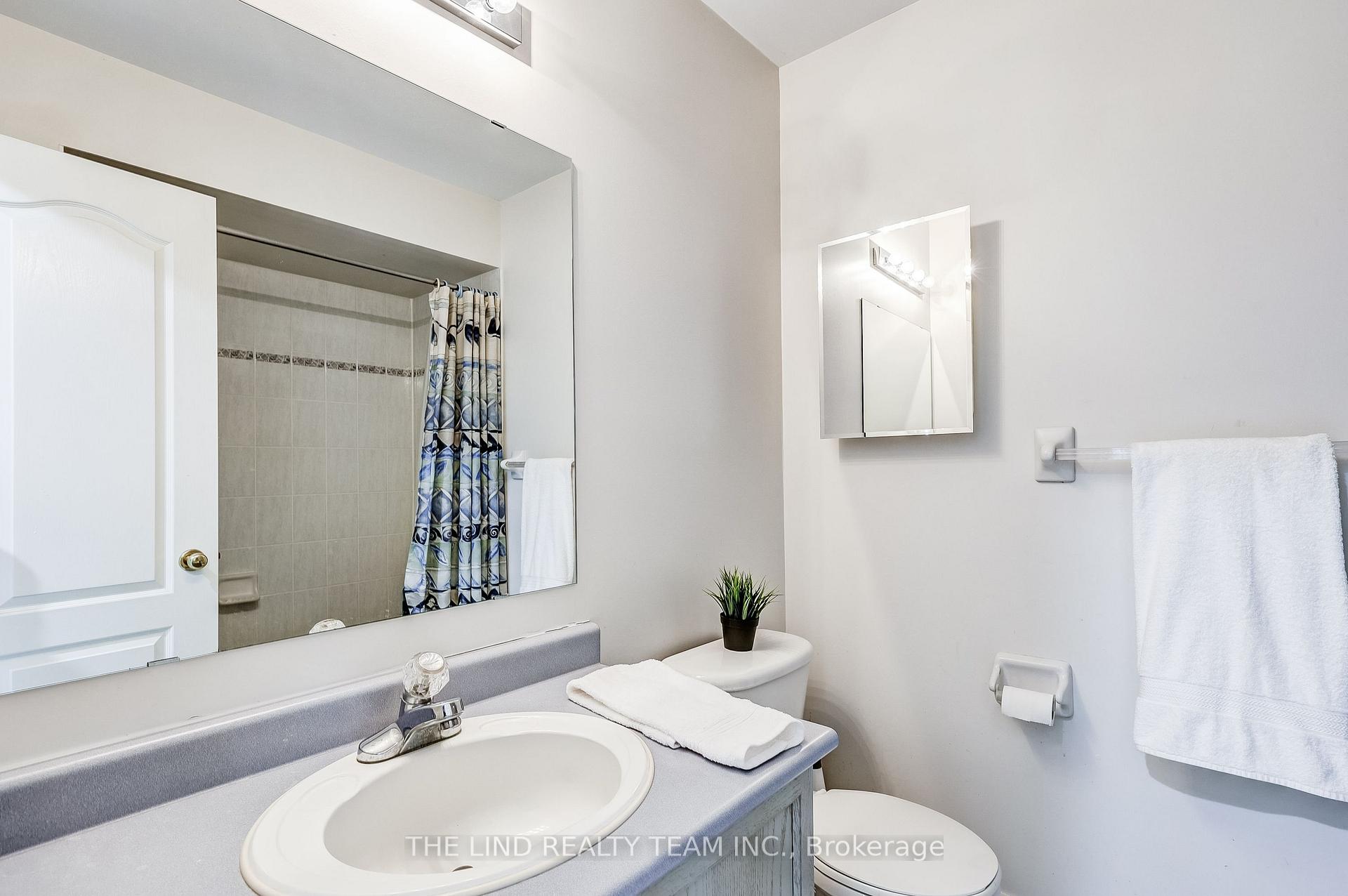 Photo 22 of 20 Hawtin Lane, Aurora, Aurora Grove — HOMEH