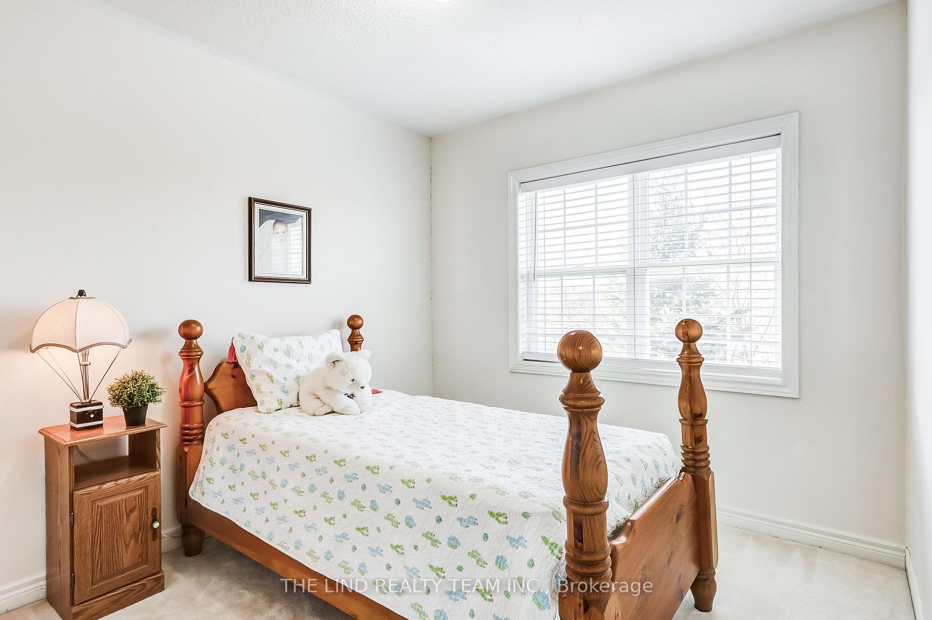 Photo 23 of 20 Hawtin Lane, Aurora, Aurora Grove — HOMEH